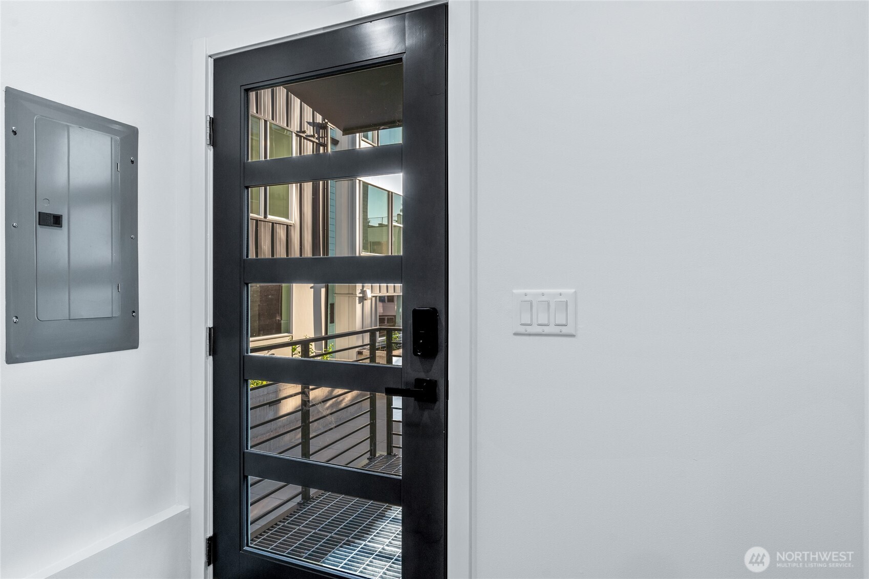 MLS #NWM2502154 image #1