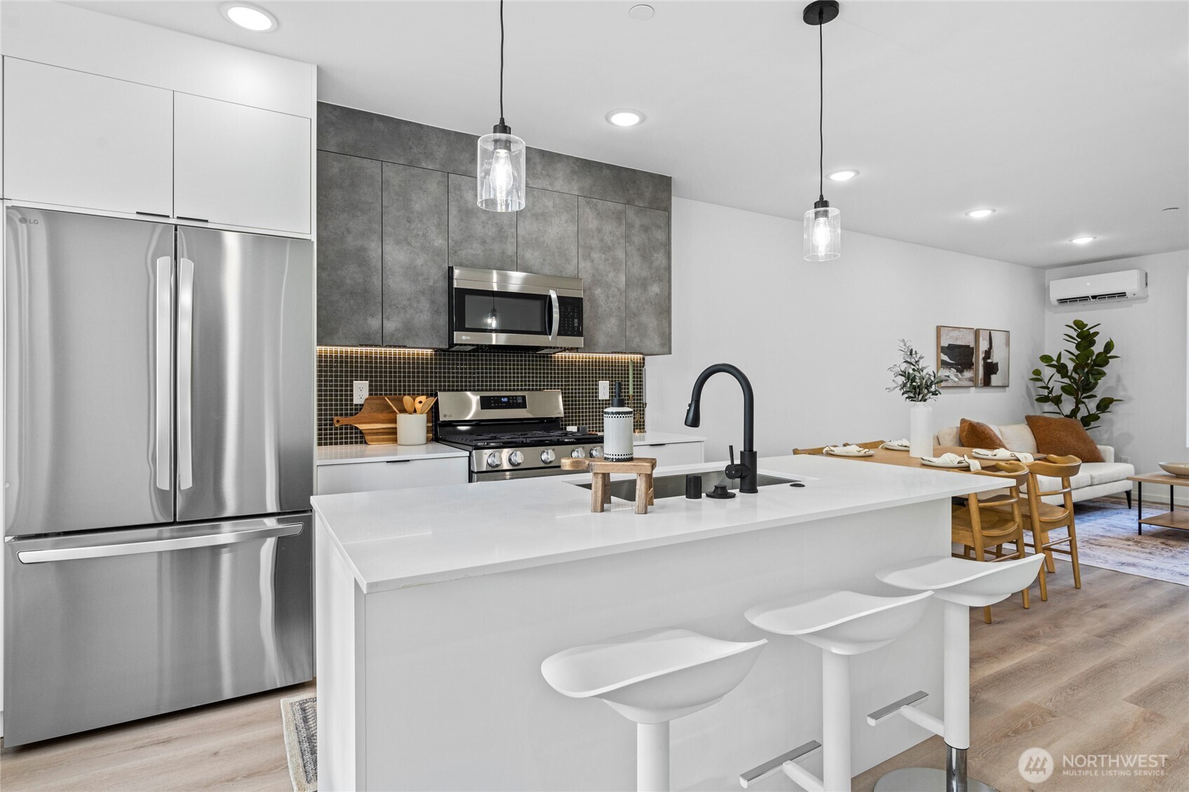 MLS #NWM2502166 image #16