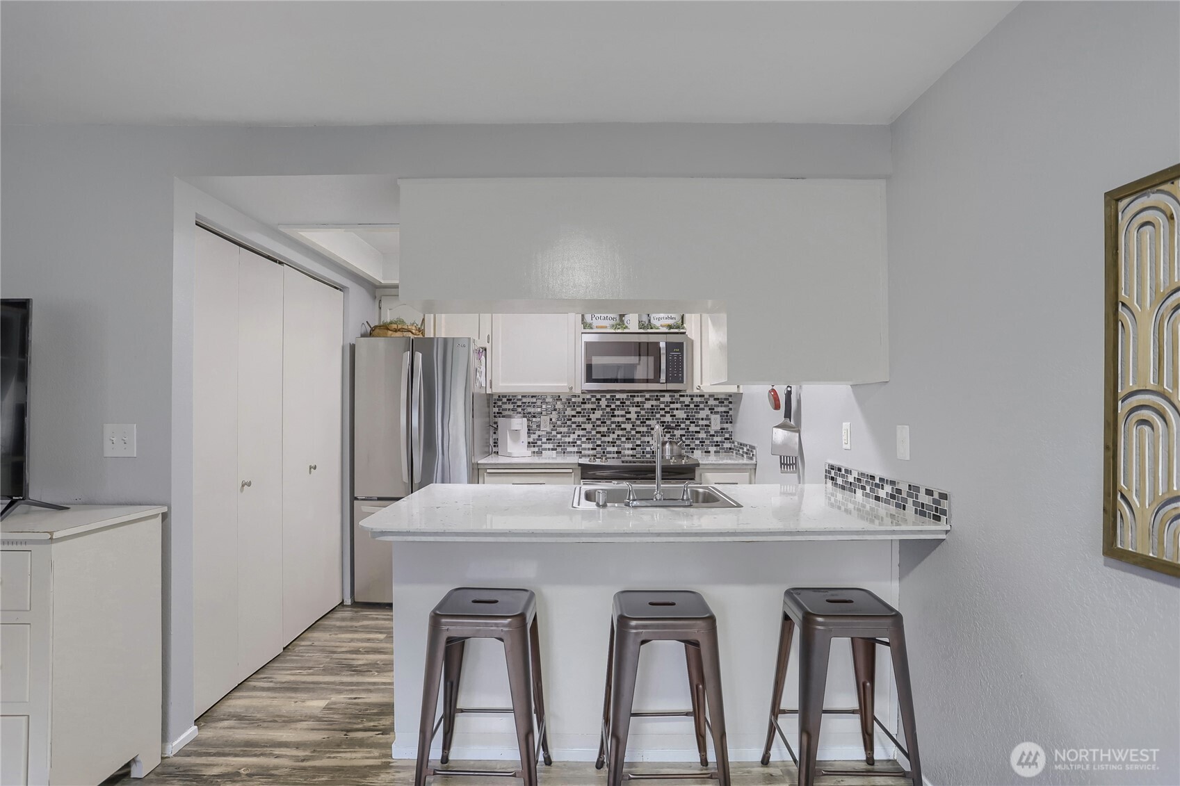 MLS #NWM2502249 image #4