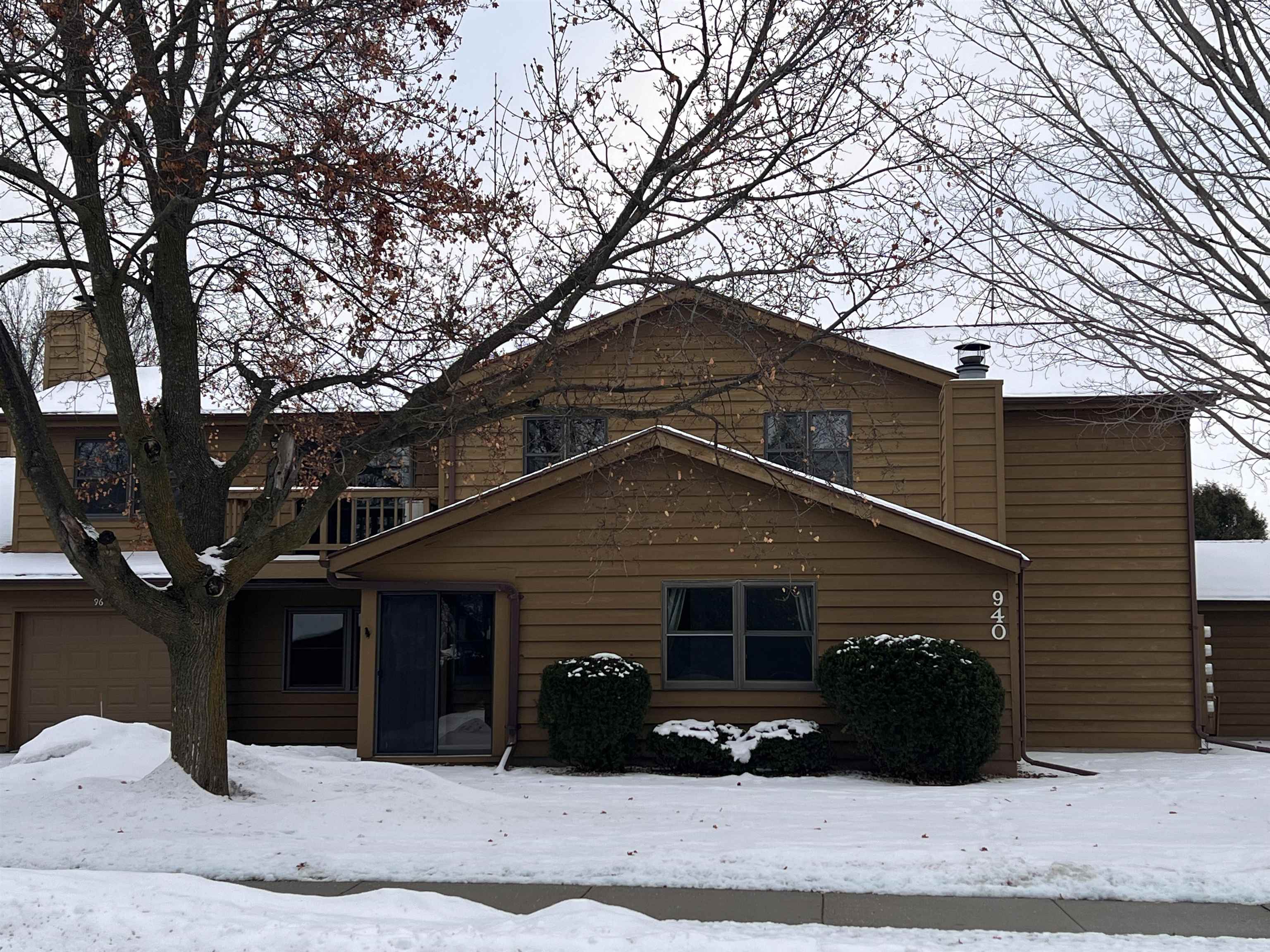 940 Babcock St #96, Neenah, WI 54956