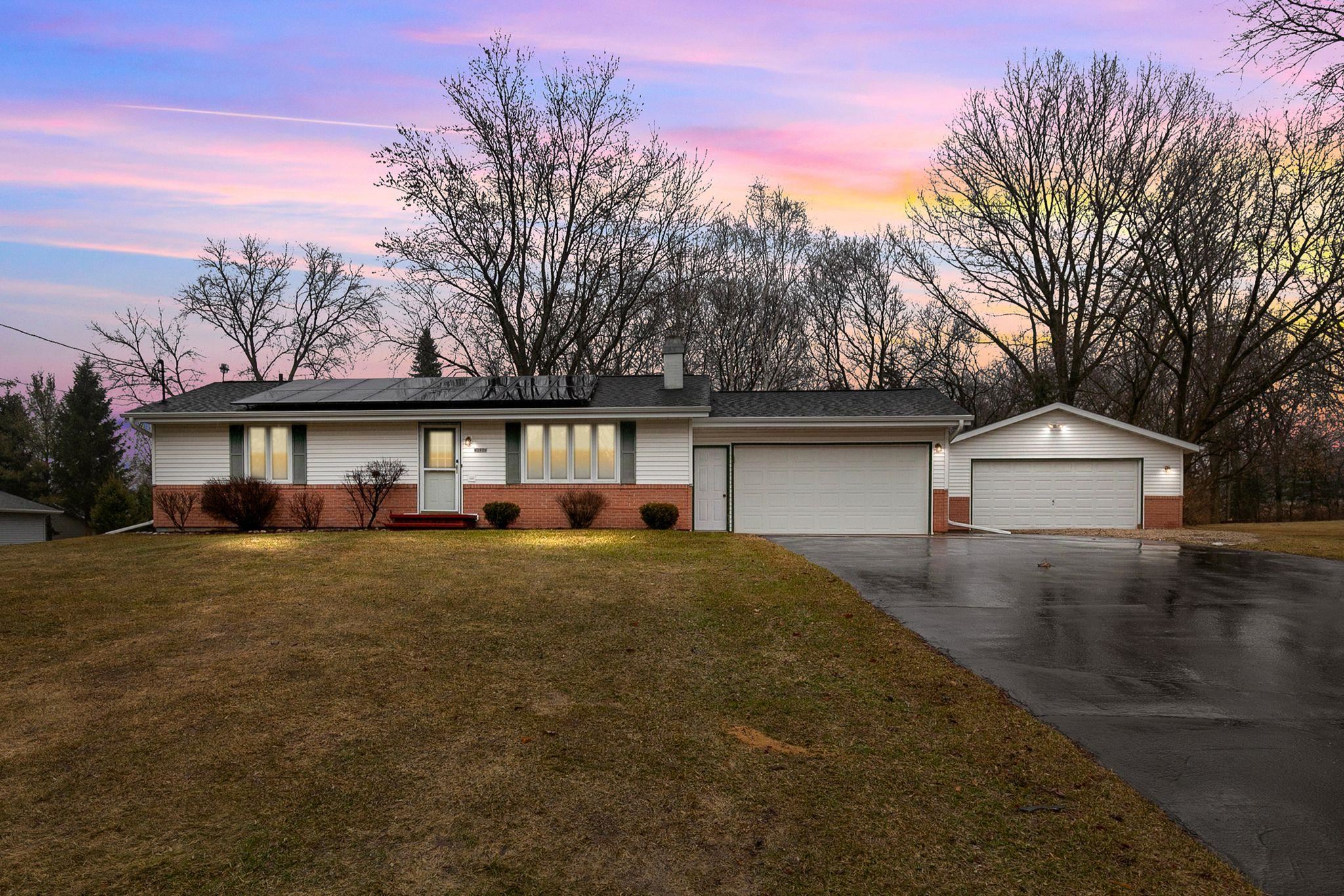 N2920 Main Rd, Hortonville, WI 54944