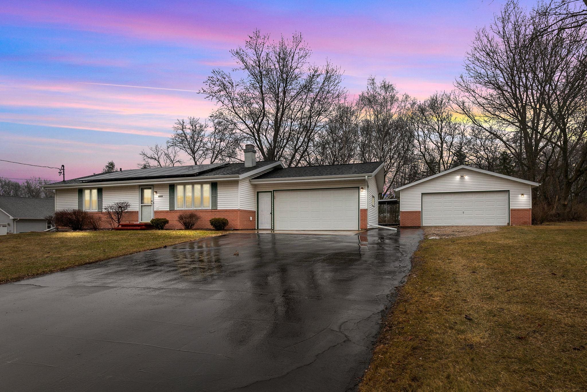 N2920 Main Rd, Hortonville, WI 54944