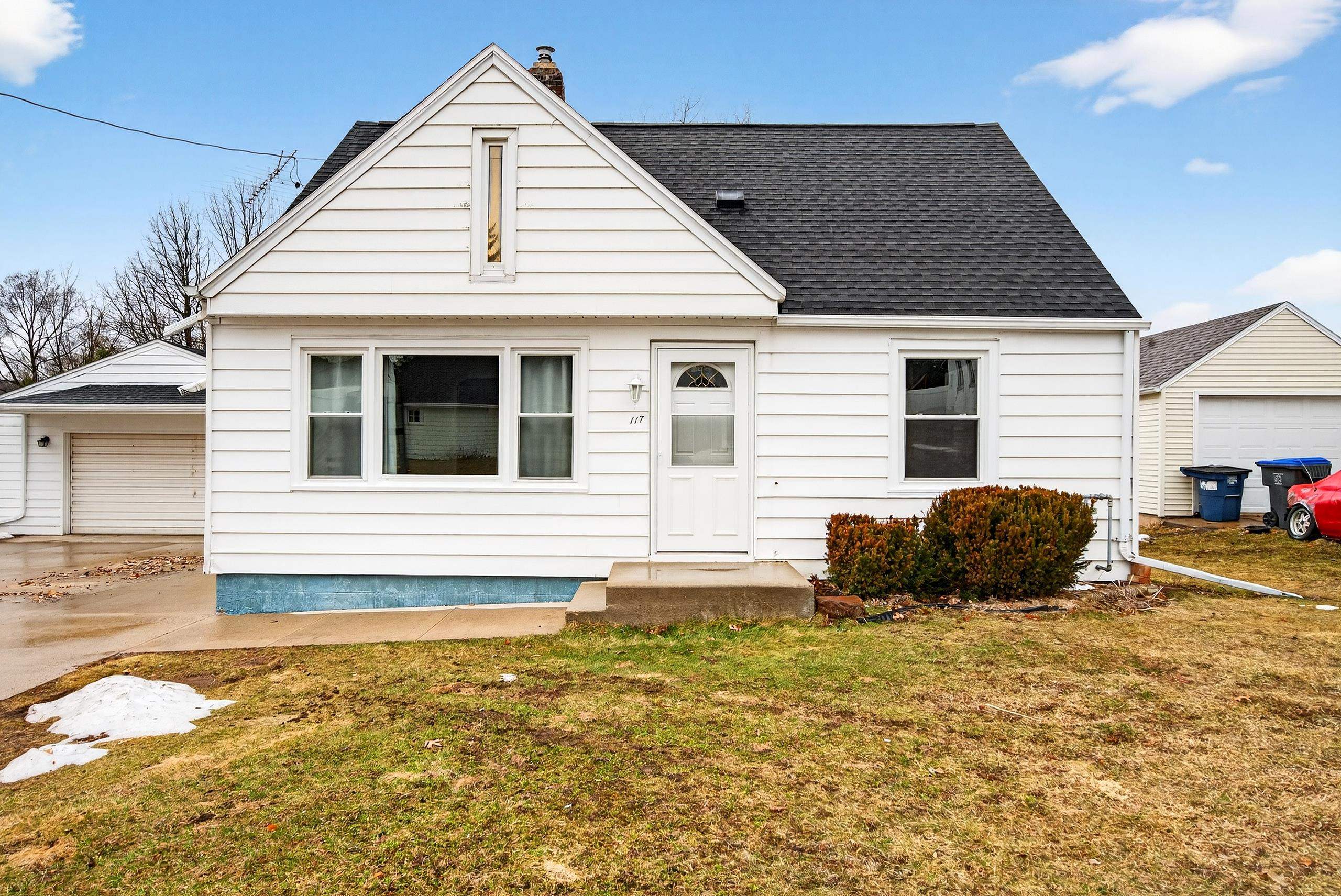 117 Cherry St, Hortonville, WI 54944-9405