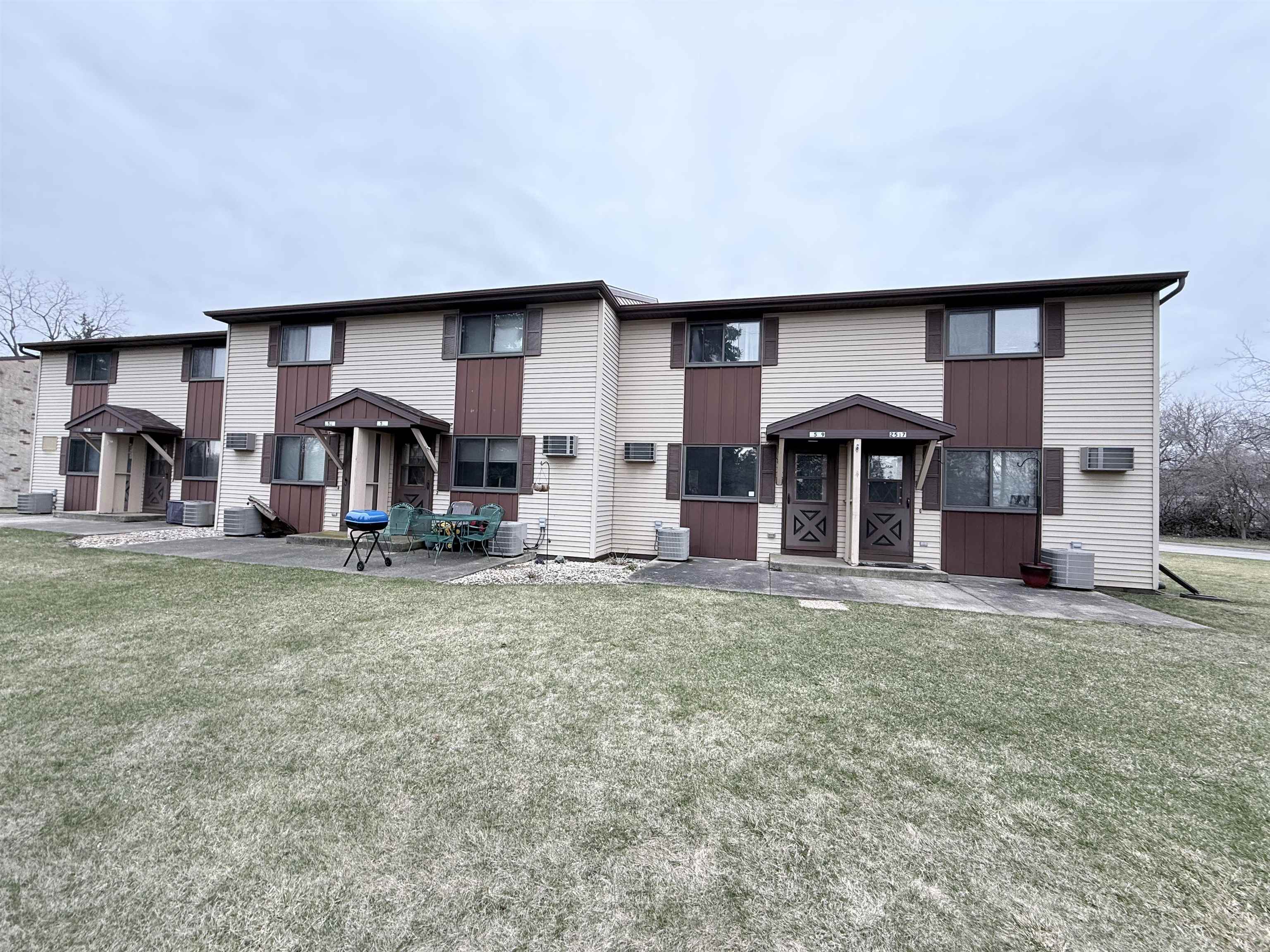 2519 Fond Du Lac Rd, Oshkosh, WI 54902