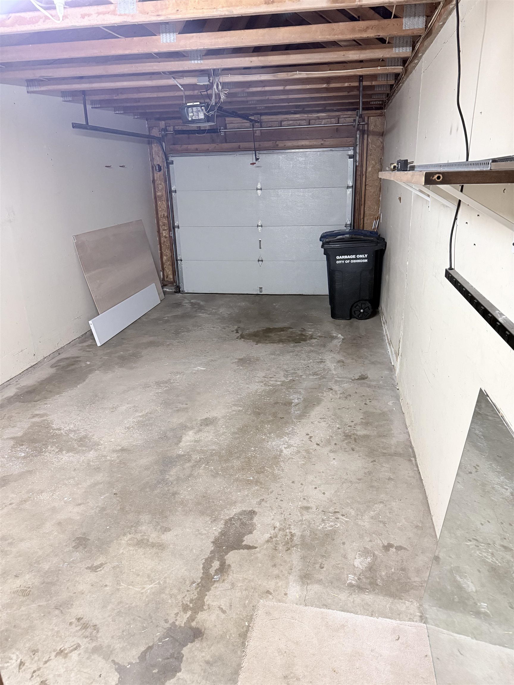 2519 Fond Du Lac Rd, Oshkosh, WI 54902