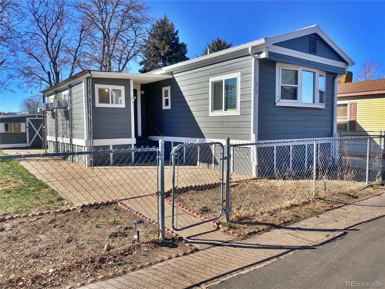 Homes for sale in Aurora, CO | 1619 Cimarron St, Aurora, CO 80011 | MLS# 6528723