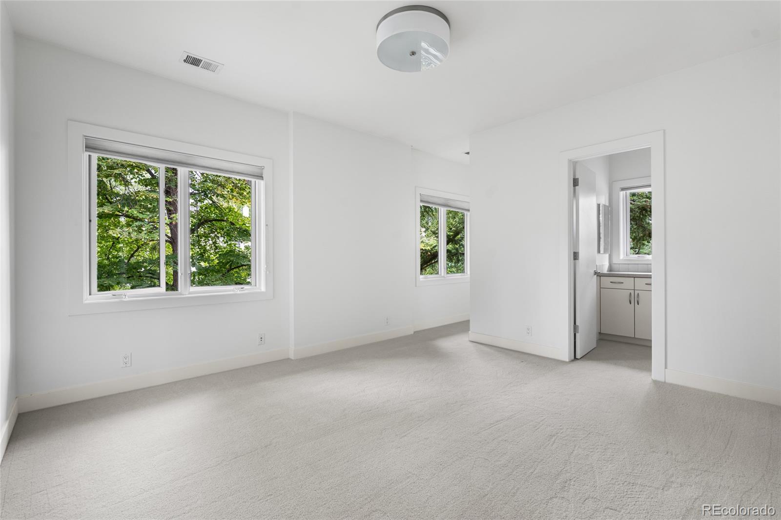 0987700b Cb08 437b Bf48 36c0d441e7ed