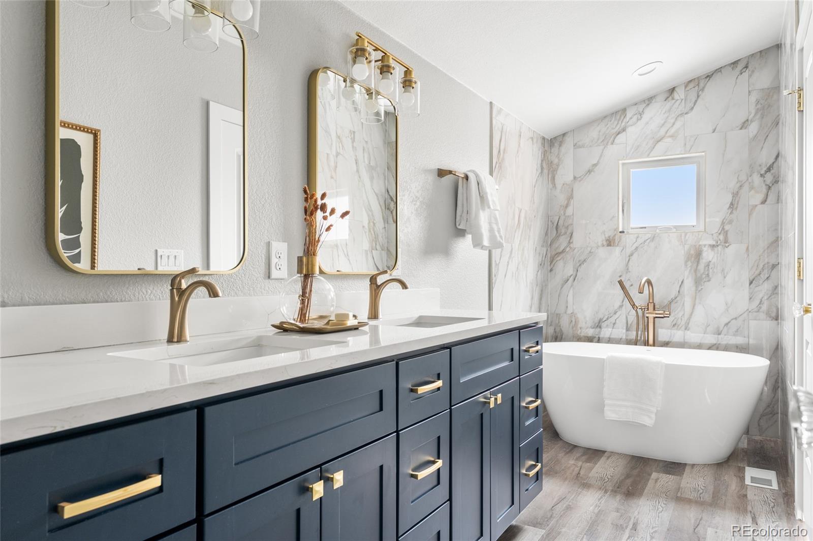 480461ba Eb09 4697 97af E346afaa9ca4