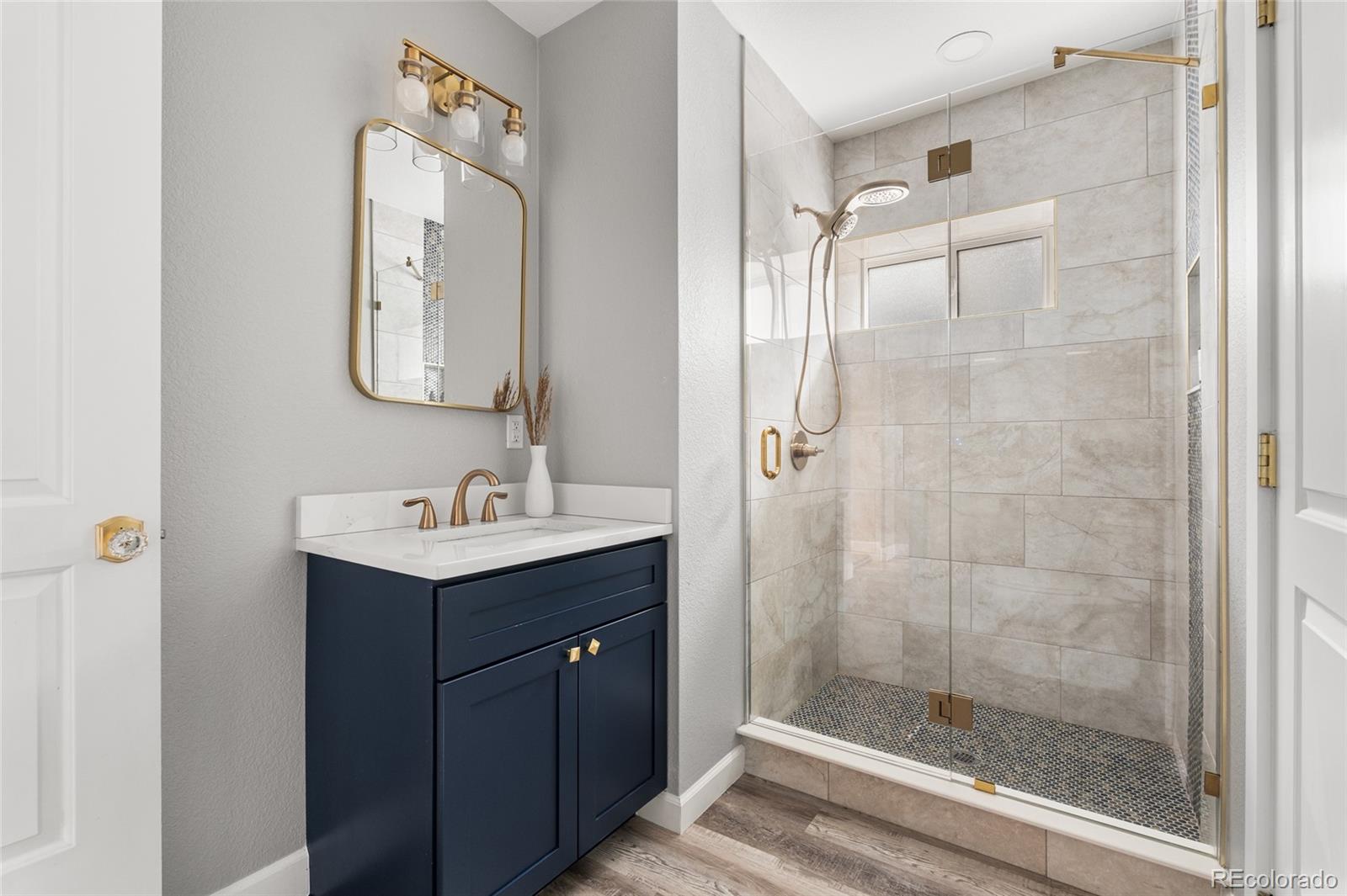 511a2699 C6c9 4e35 A27e Ba3e1492095b