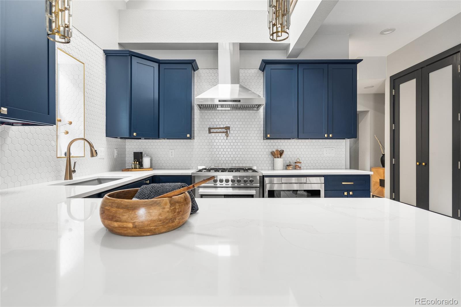 Ecd7b6bb 73db 40e6 9dc1 74c96d2a538f