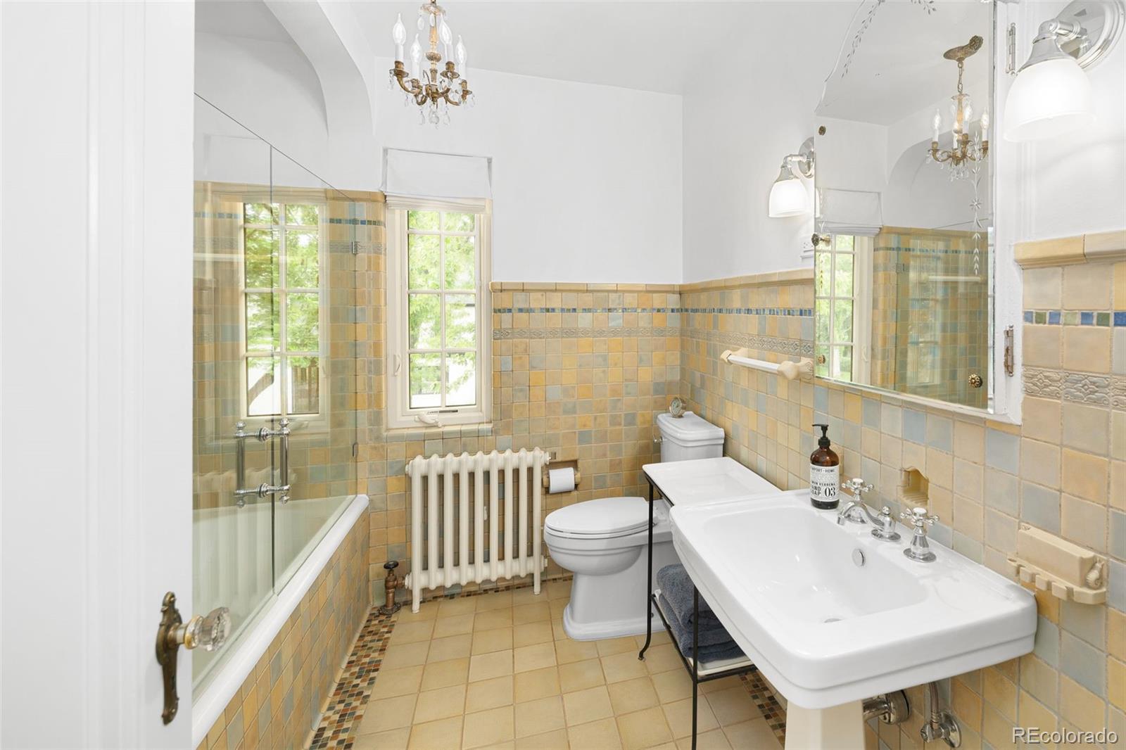 Aa3e9239 0161 464d Ba12 Fe045a220e7d