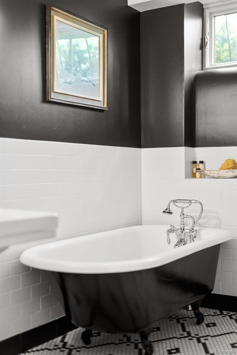 Bad061cd Cb4a 4b12 B4ce 7f520618ca85