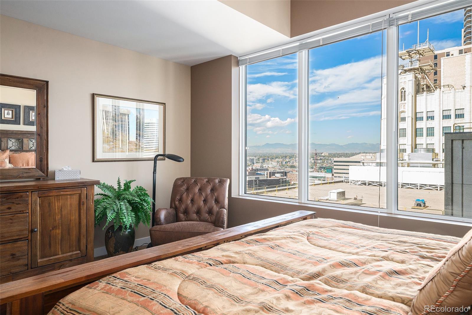 03f76c57 5b6d 47cb A21f 8ace99dcc0b5