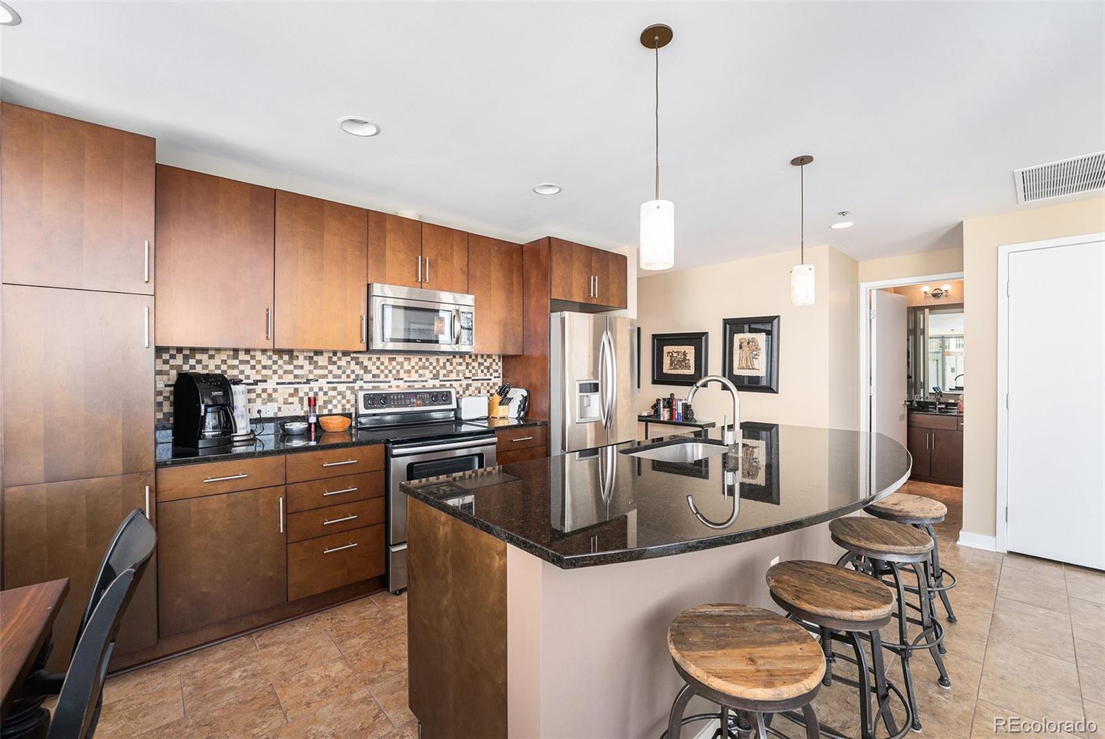 3bfecc92 Bb6f 4ca4 9095 Ed83d261138e