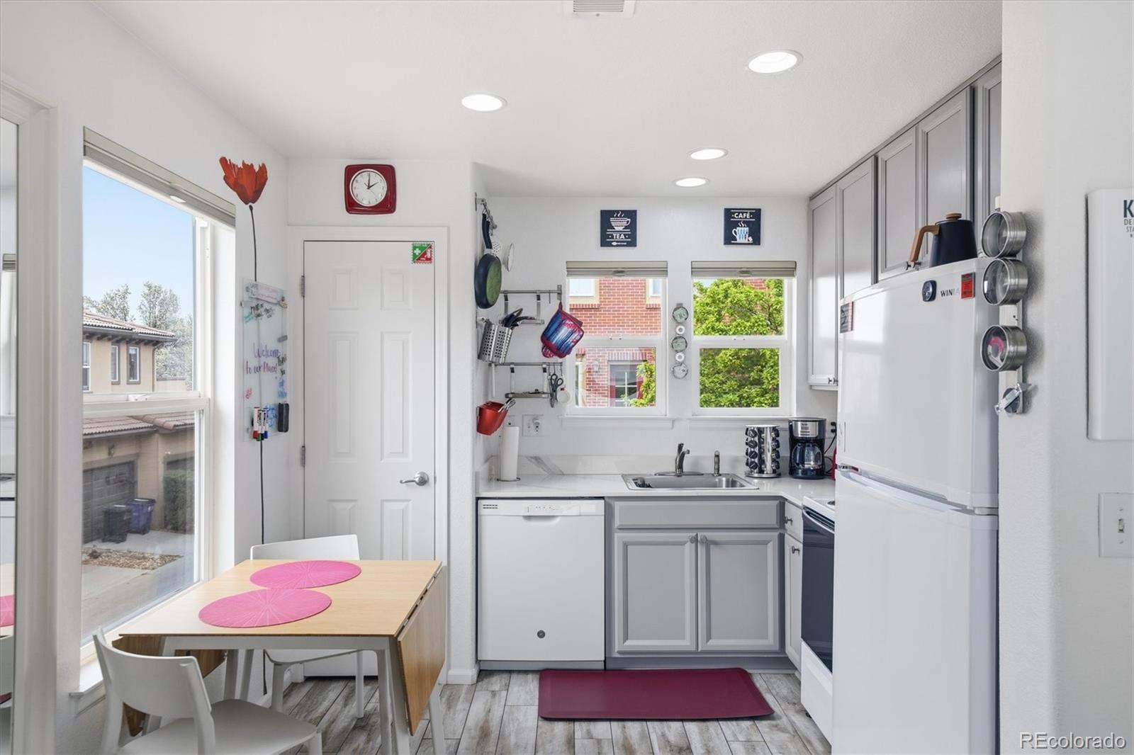 531ebfe5 B44d 4de7 B584 Dc634fc2c4ed