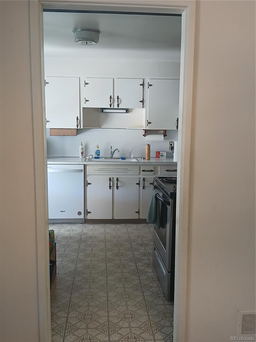 10090 E Lowry Place Aurora CO 80010 MLS #REC3753435 035e3d5d Be61 46e8 9313 9e975ffbab57