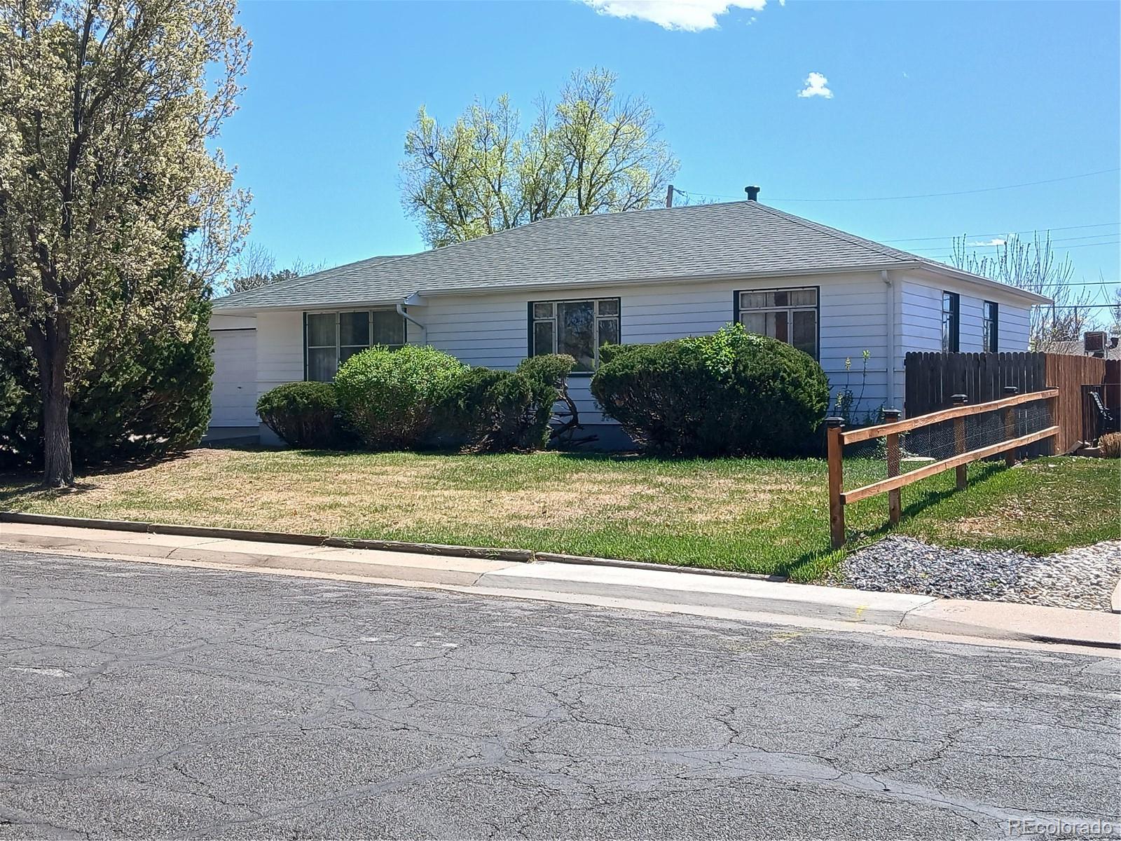 10090 E Lowry Place Aurora CO 80010 MLS #REC3753435 704c47dc E8f8 4713 A419 93532a771042