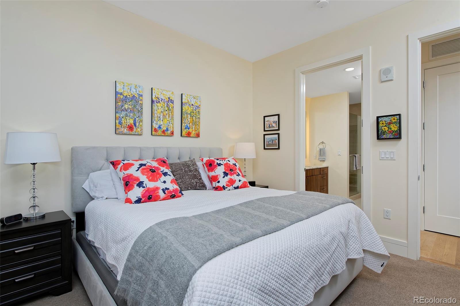 6c72022d 51b3 44e9 B3e5 01b8cc1685b8