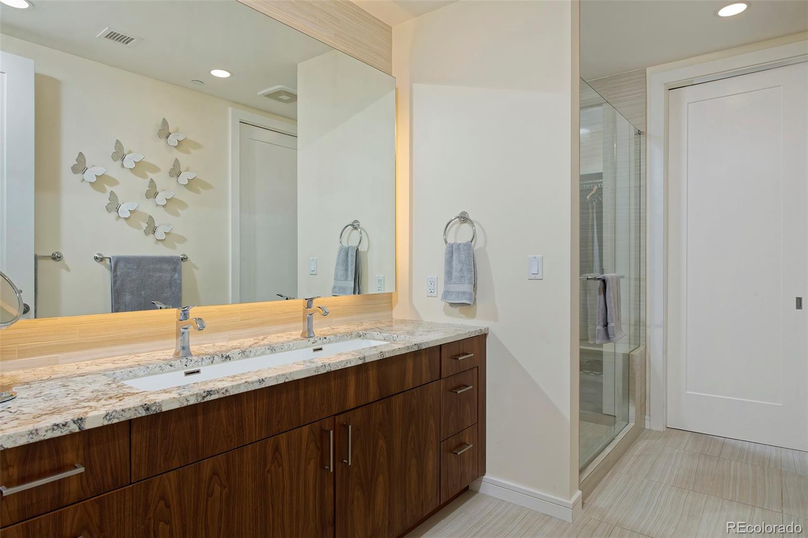 99d24288 E167 4592 84dd Ec512c202a18