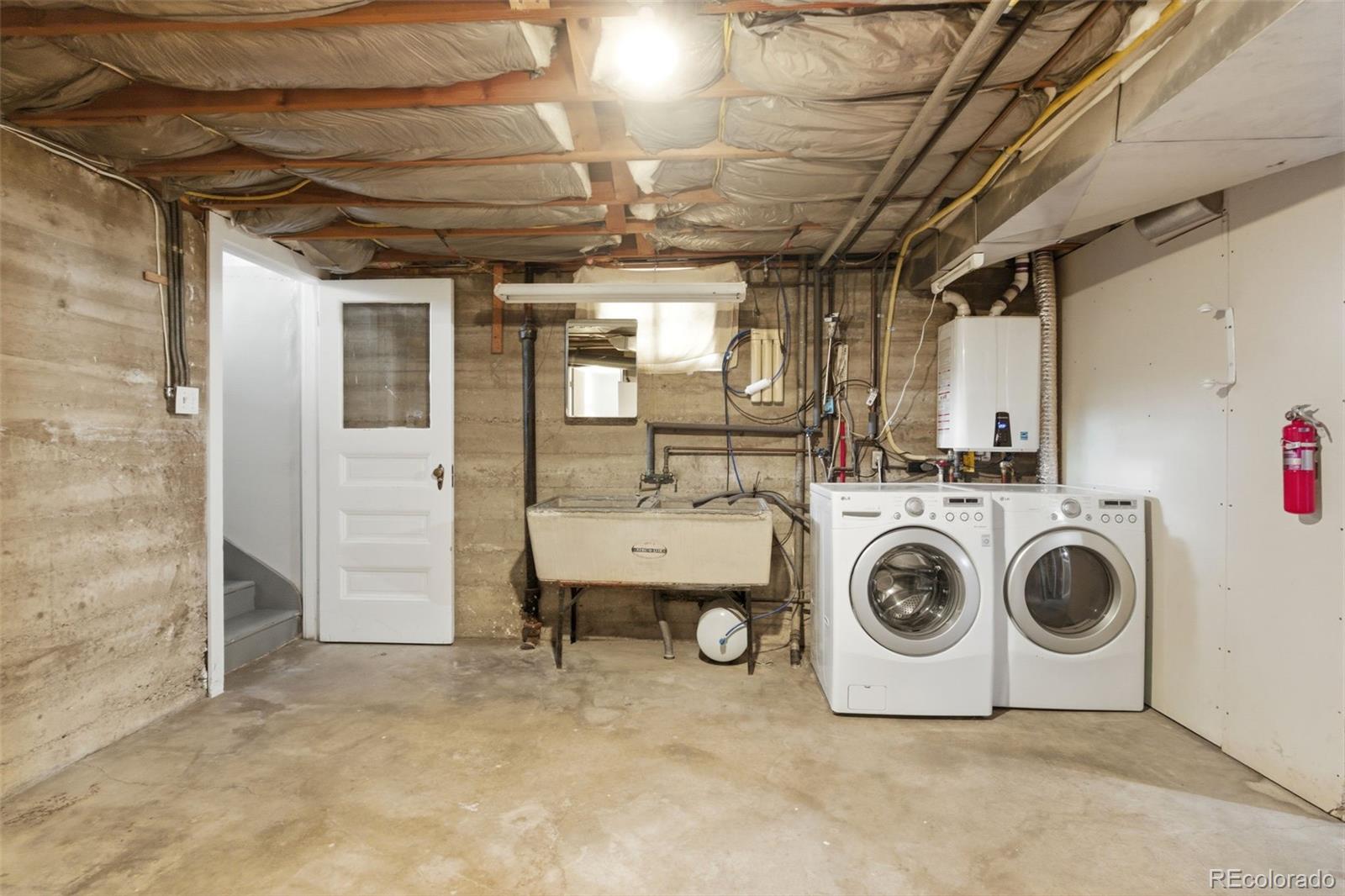 4e206c6b 1de3 4481 B7ed Da06038fc5cc