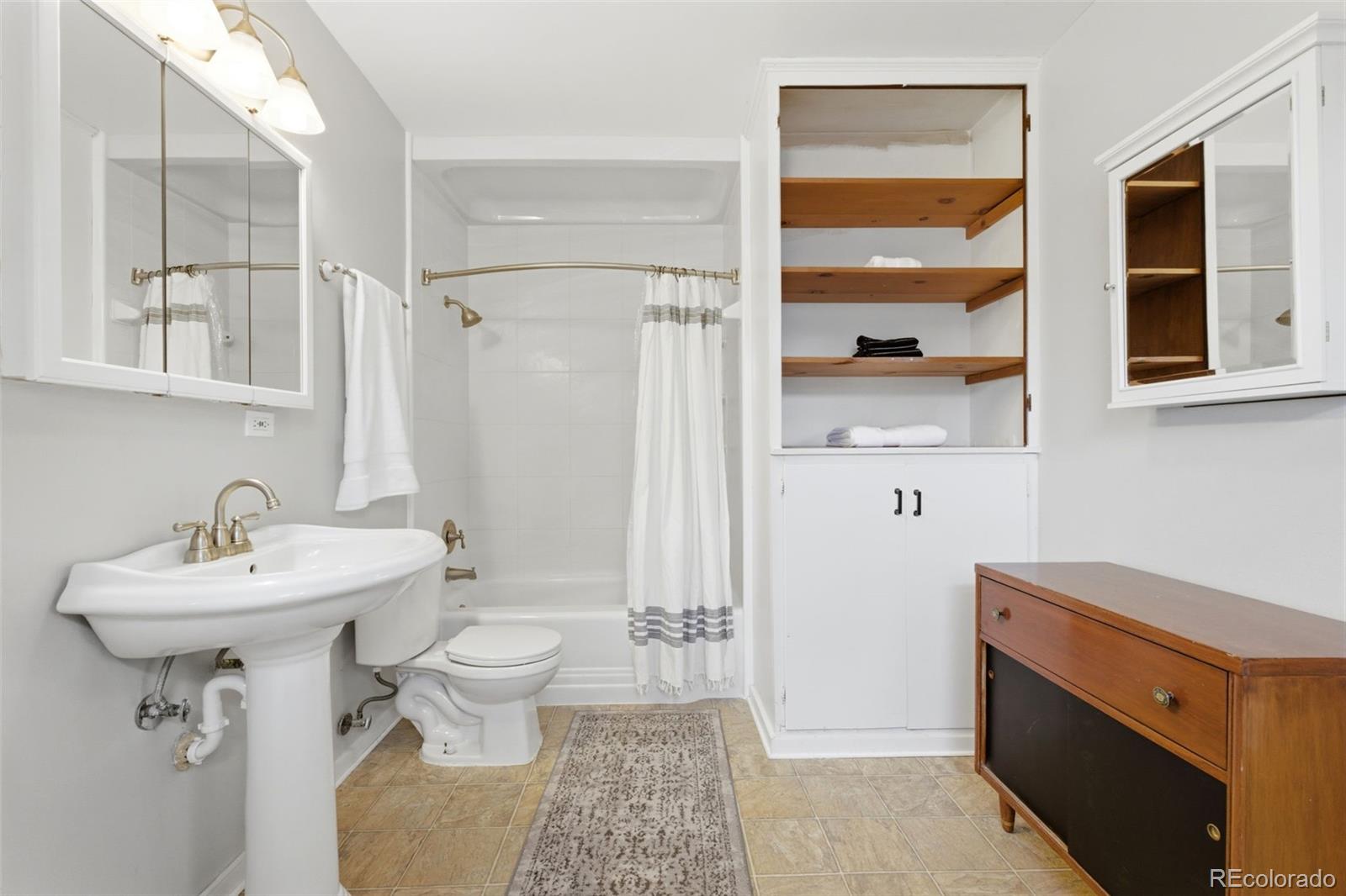 C27fa51d D31a 4f6a 9338 8b04246df4fd