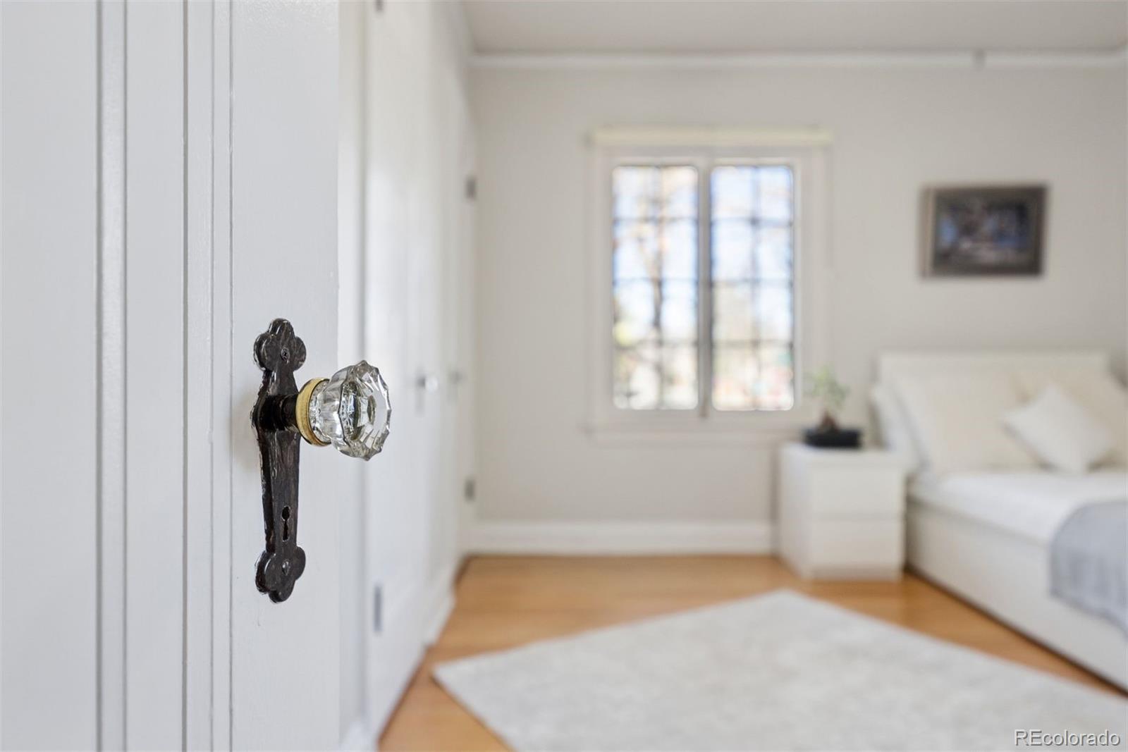 4b656d7f E085 4c72 9732 4f8ce22ad74e