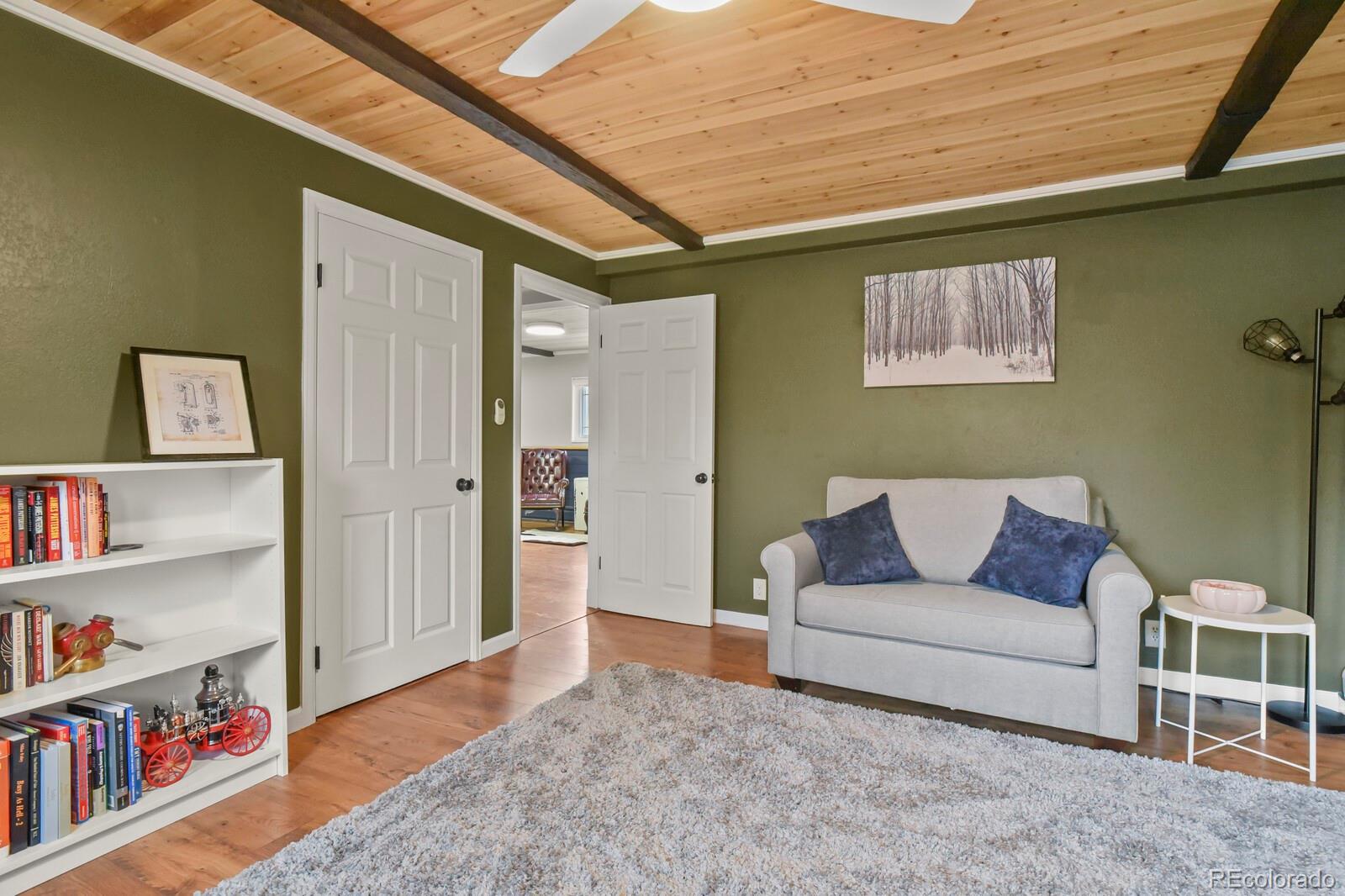 42623023 7bca 4699 B590 8d0c28f3367f