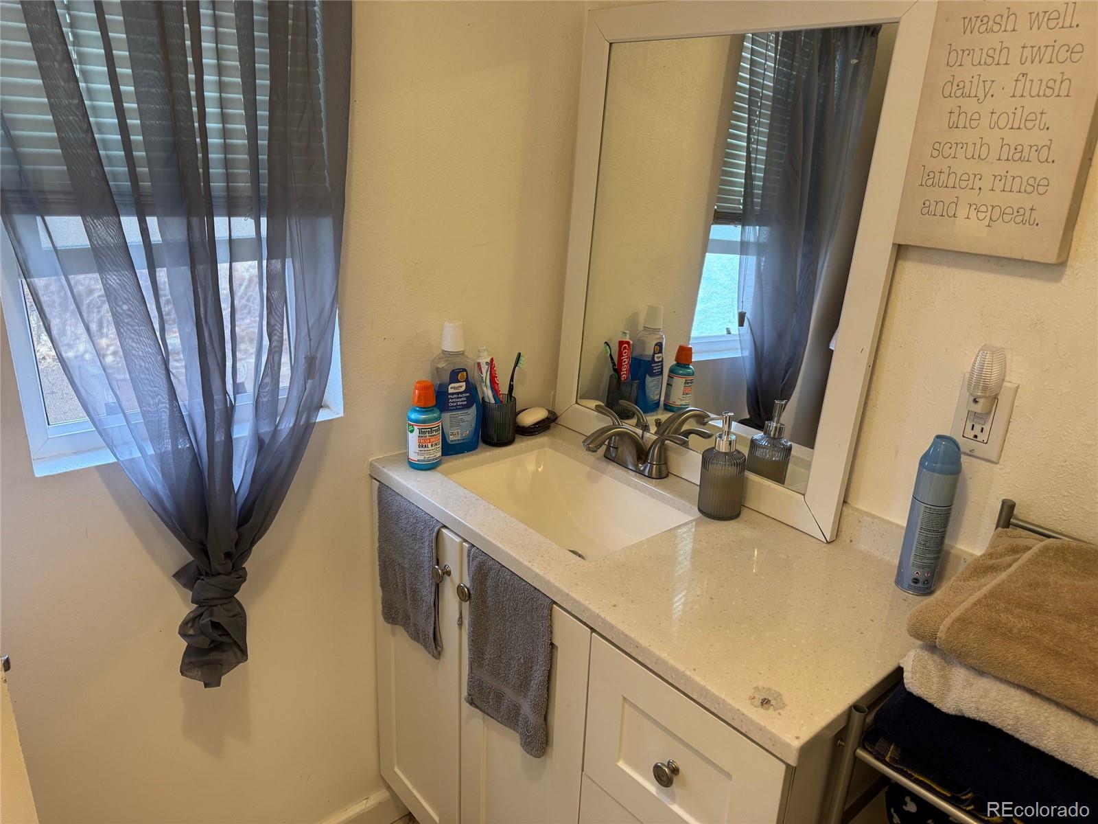 64f74d94 80a5 4d05 A016 0bc61ffc04dd