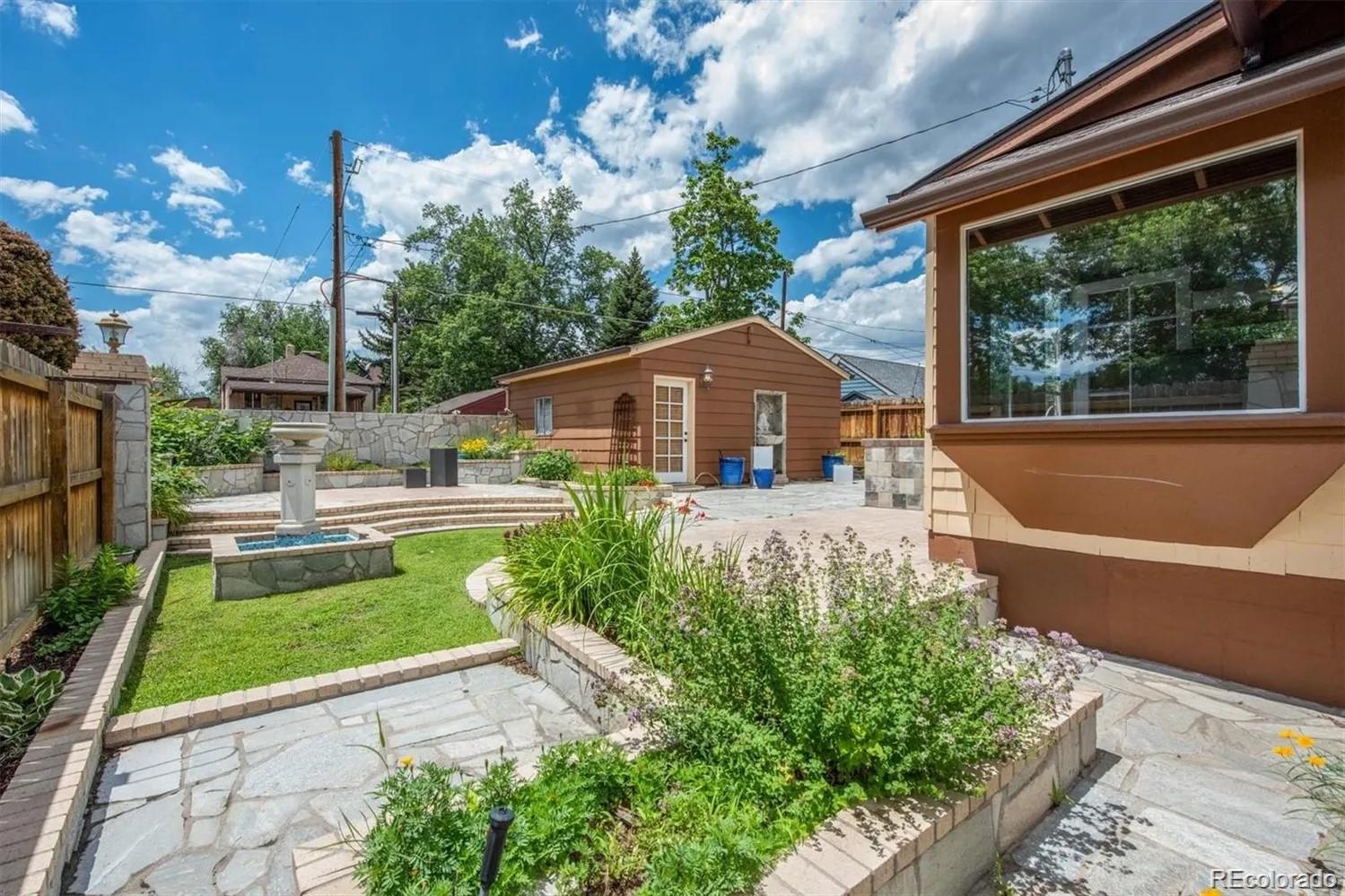 421dc805 C1d5 4943 B76b 03e82e8acd3c