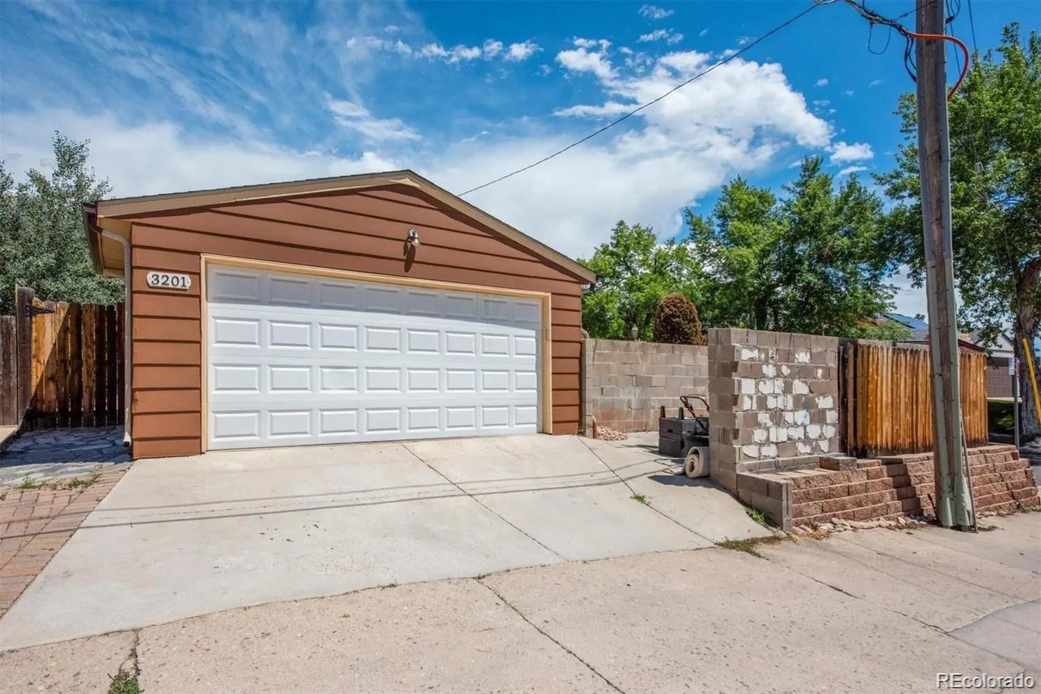 551f3780 2773 46a8 Af17 39e6c4b6f0f5