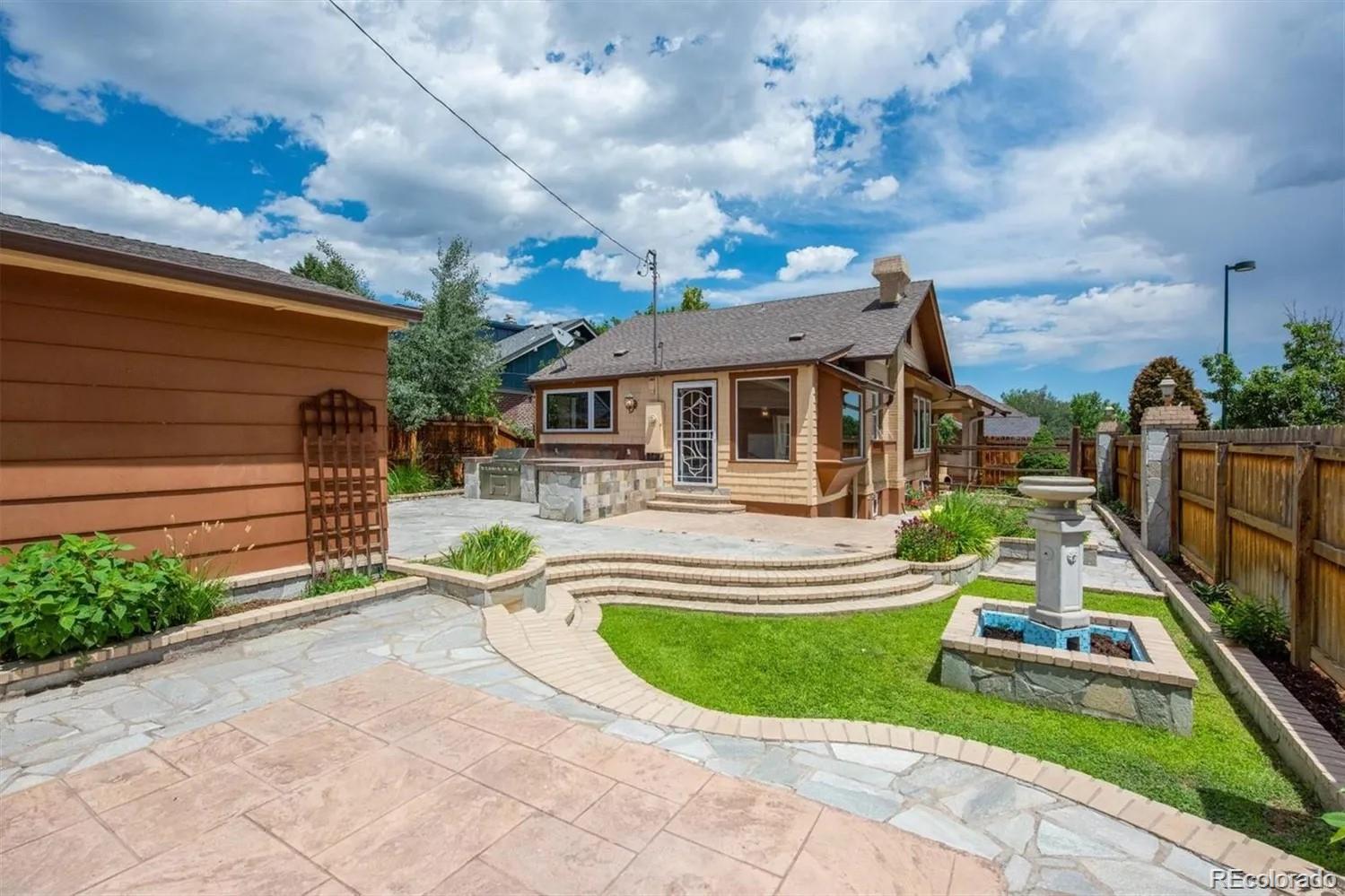 603022b7 Da01 4e31 B22d F73d9915607f