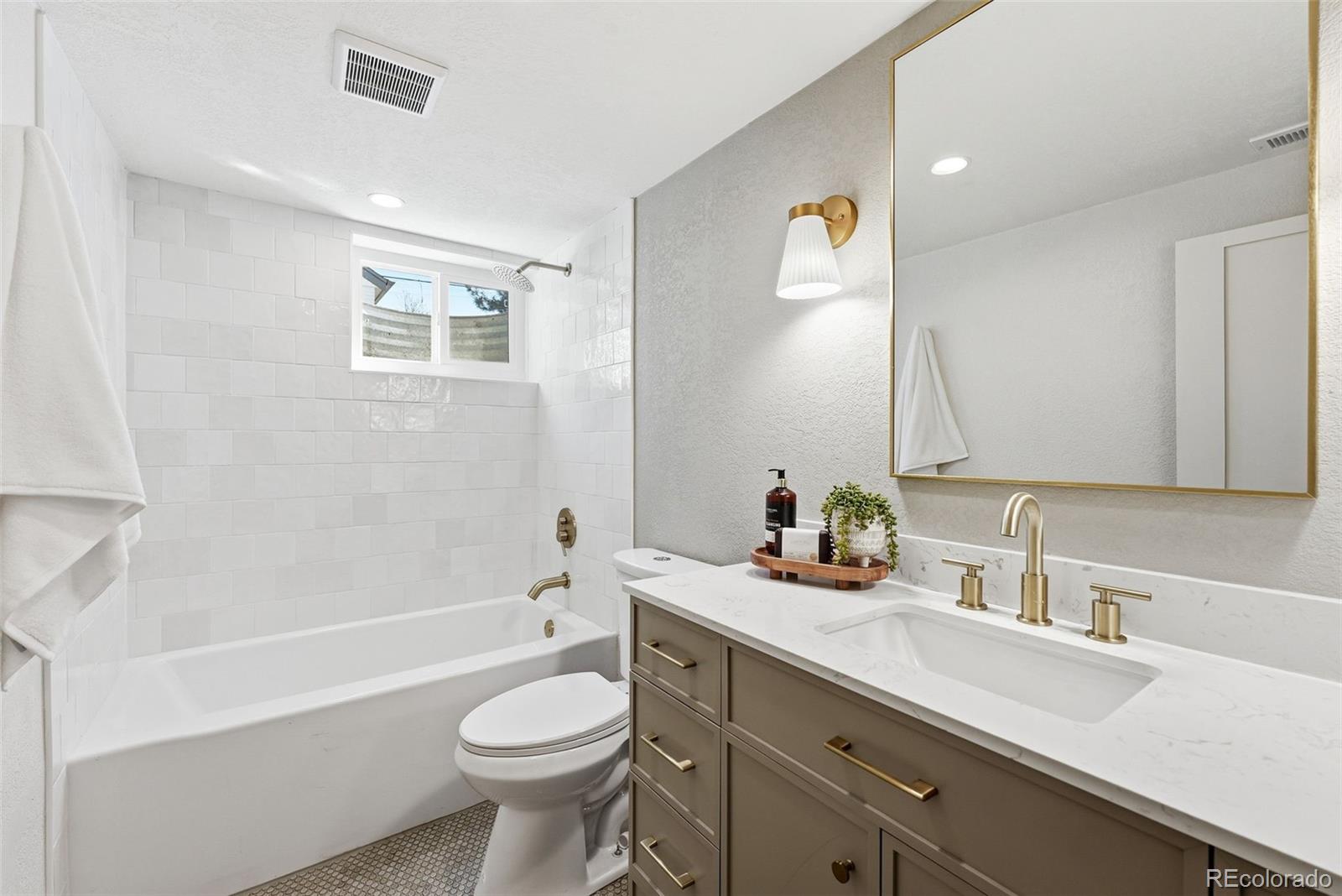 2b7dd719 9406 4f90 8184 A959b831af65