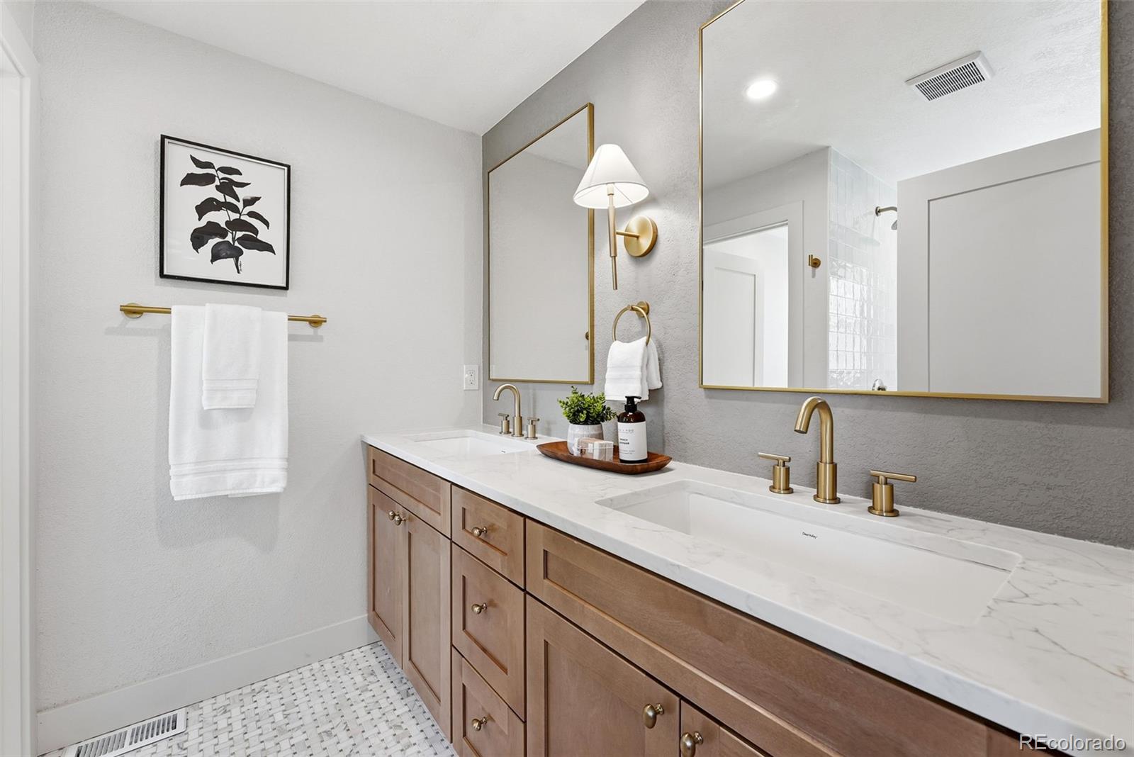 6706ea87 B83b 48ce 9a71 Fc0f1cee2a07