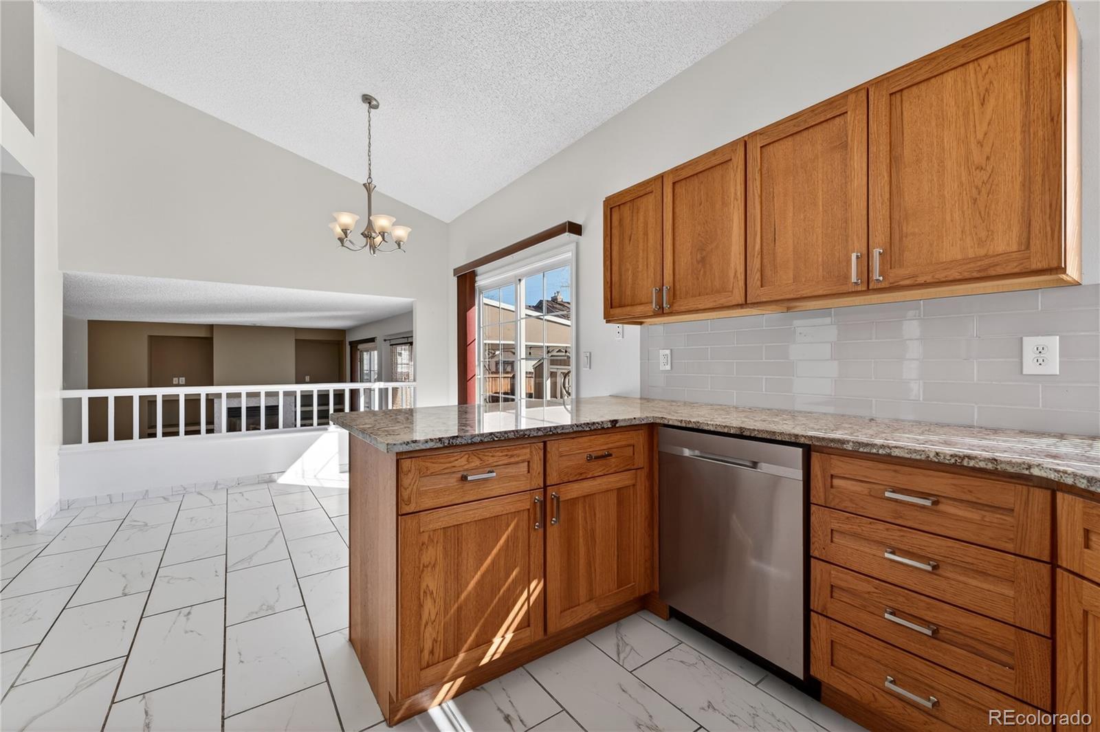 719c1526 8d7e 45e6 9287 9d847d058b7e