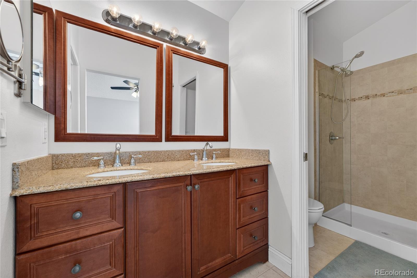 D76b440d 7802 4da8 9813 E33839313211