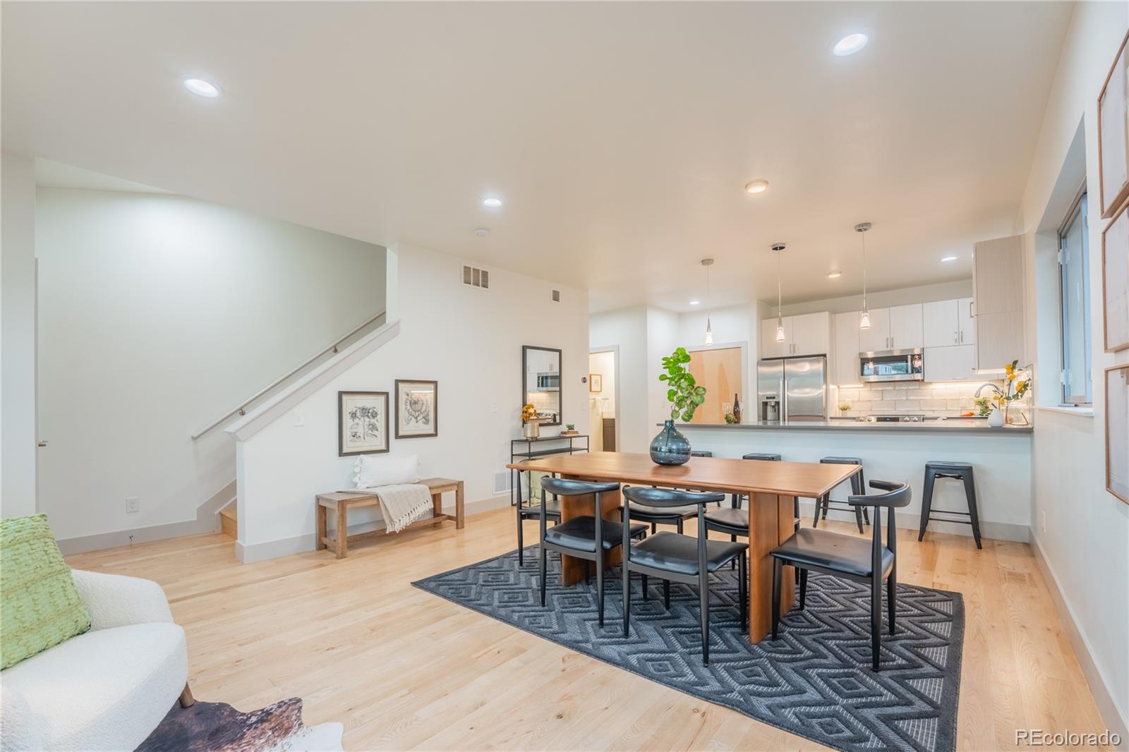 0743d279 2ef6 4547 8c64 48326e3fe855