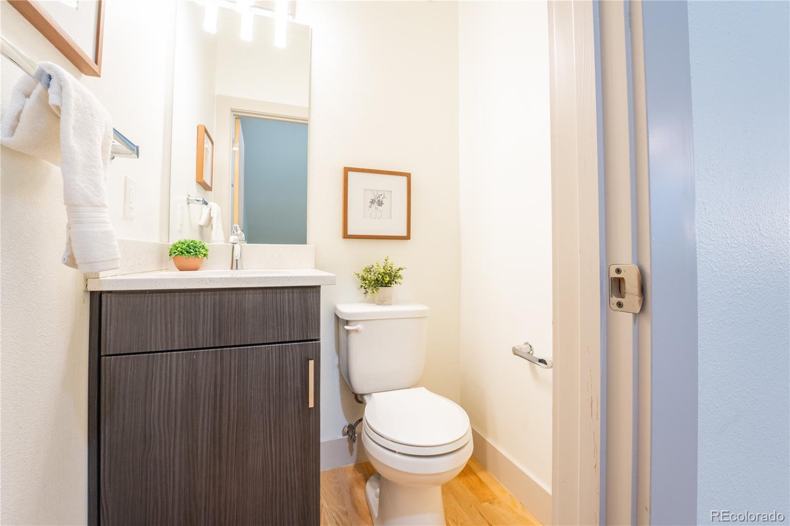 44218afc C947 4fee A674 95262d3b36e9