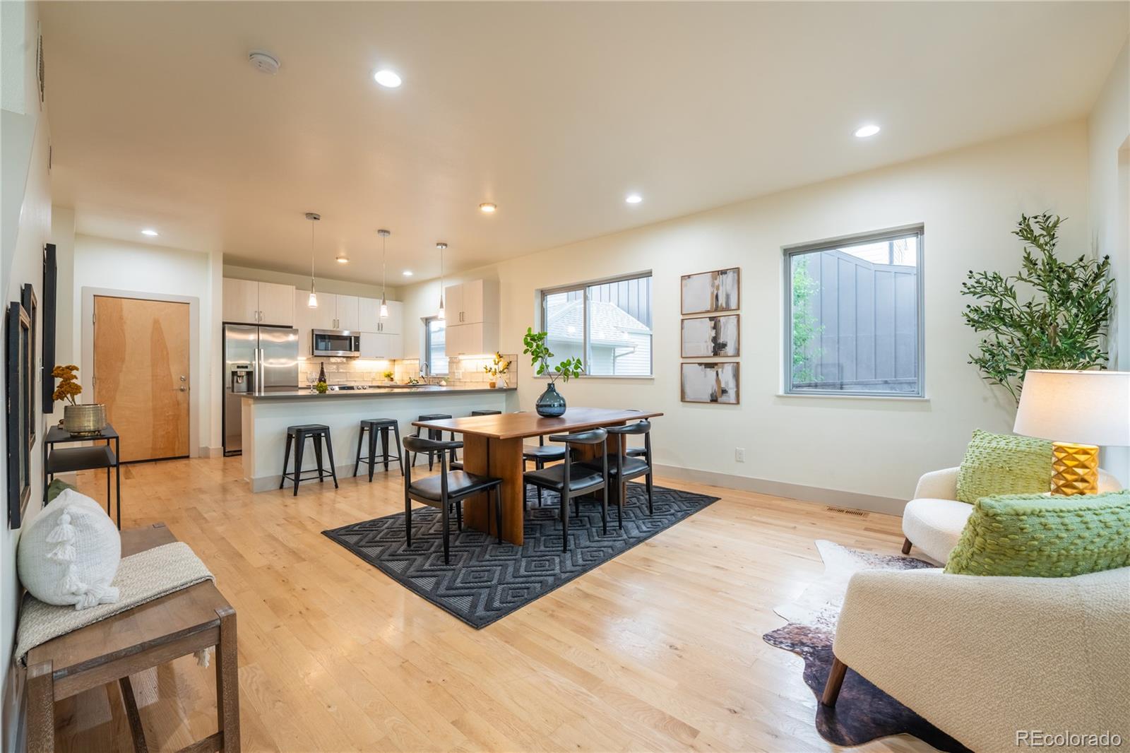 B16a9c74 C9a5 4067 8d77 A2b386748d37