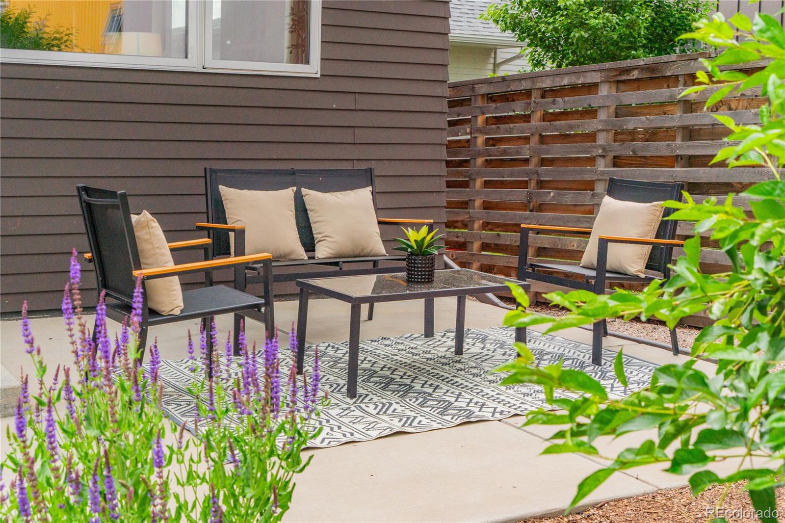 Bfb500a2 373b 475e Aa93 49bdbeafb480