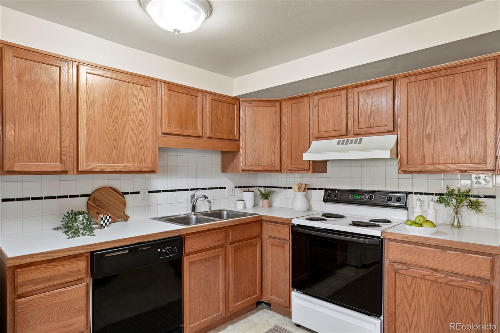 20ff8ccf 100b 4e4e 8d9f 393e1c523741