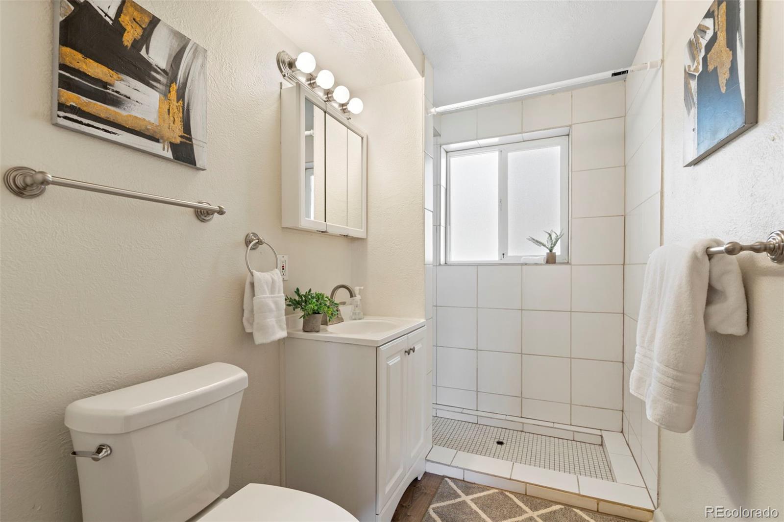 Eca1375e 141c 44c4 9929 5b11cbe6dcef