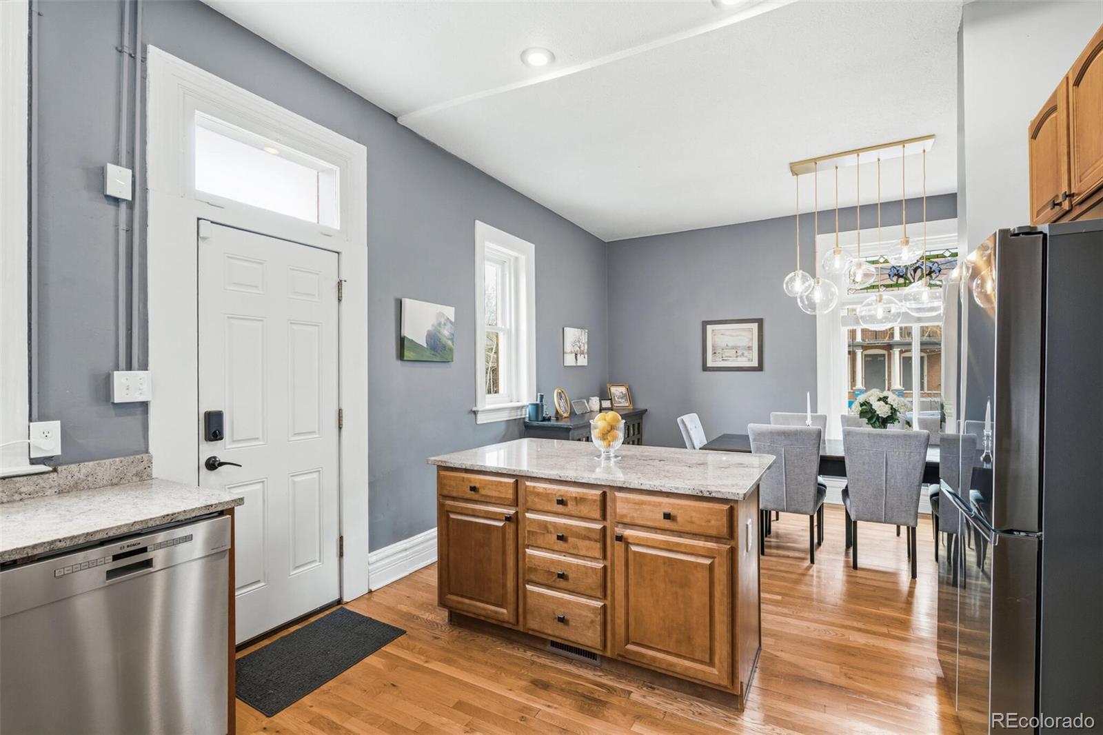 B0044135 E208 4eb2 98d6 310cf4345bf1