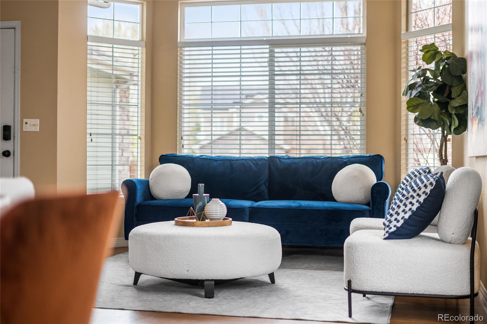 227e73f8 5126 4460 9245 376110441370