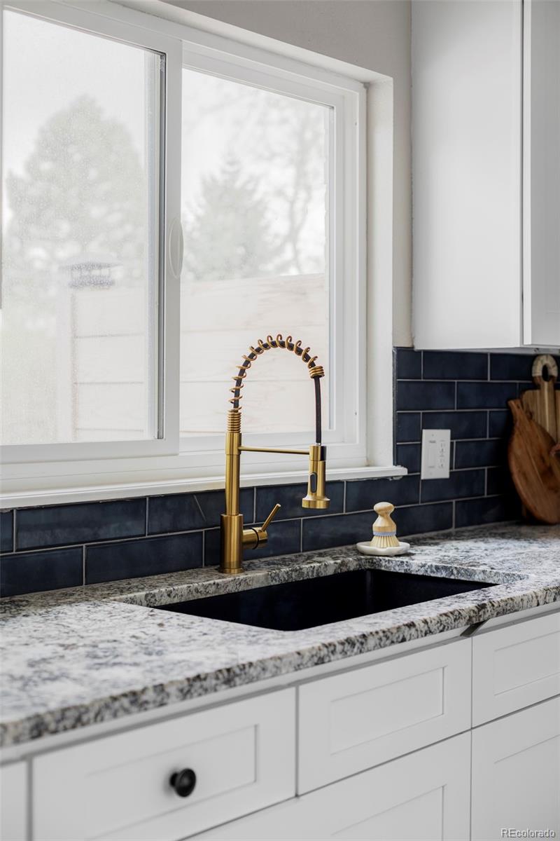 Db72f657 361d 4e13 A3d9 3a6b1f716b3c