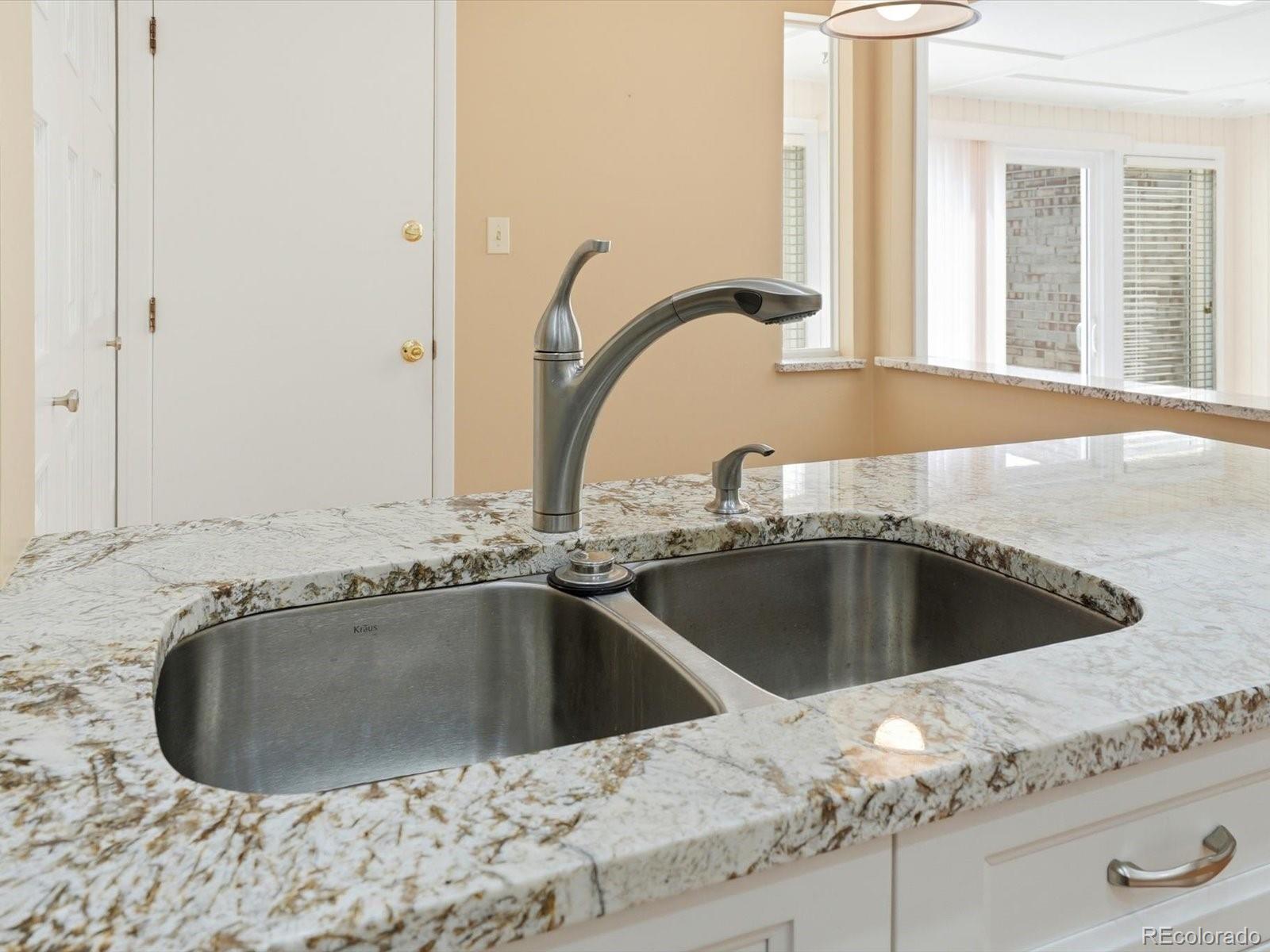 A08eec66 1418 4c35 A7a3 F6a403a1c6f4