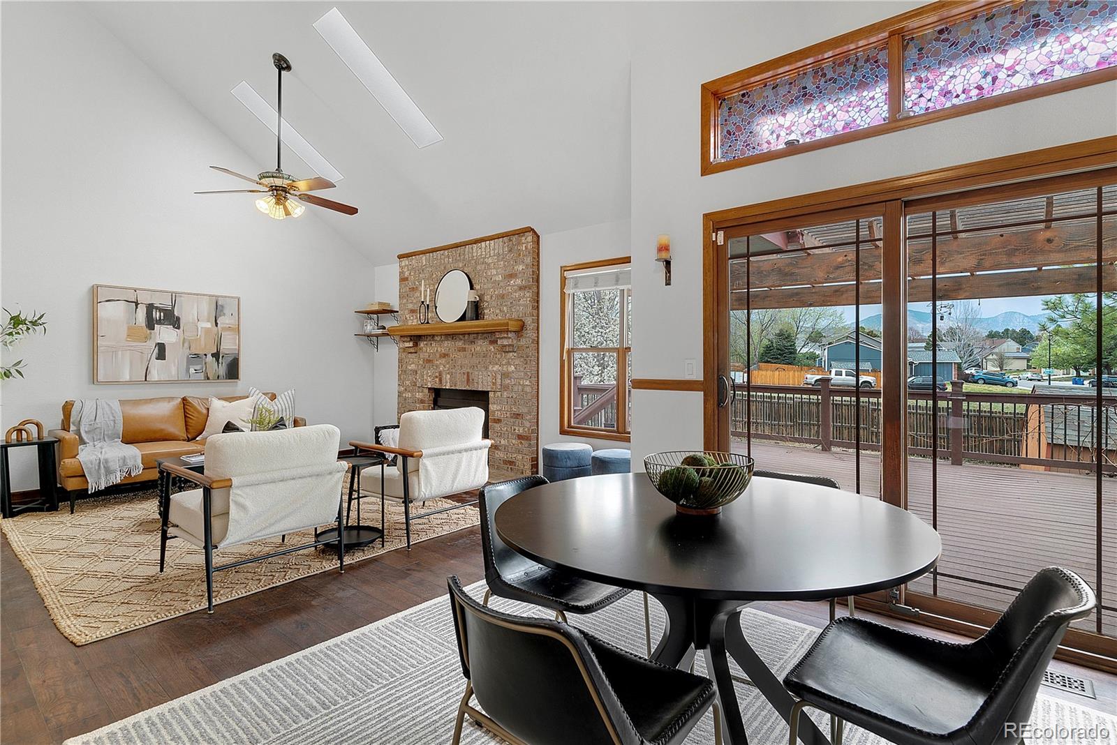 33032620 E00c 4f57 90ef 5e1d4588a594