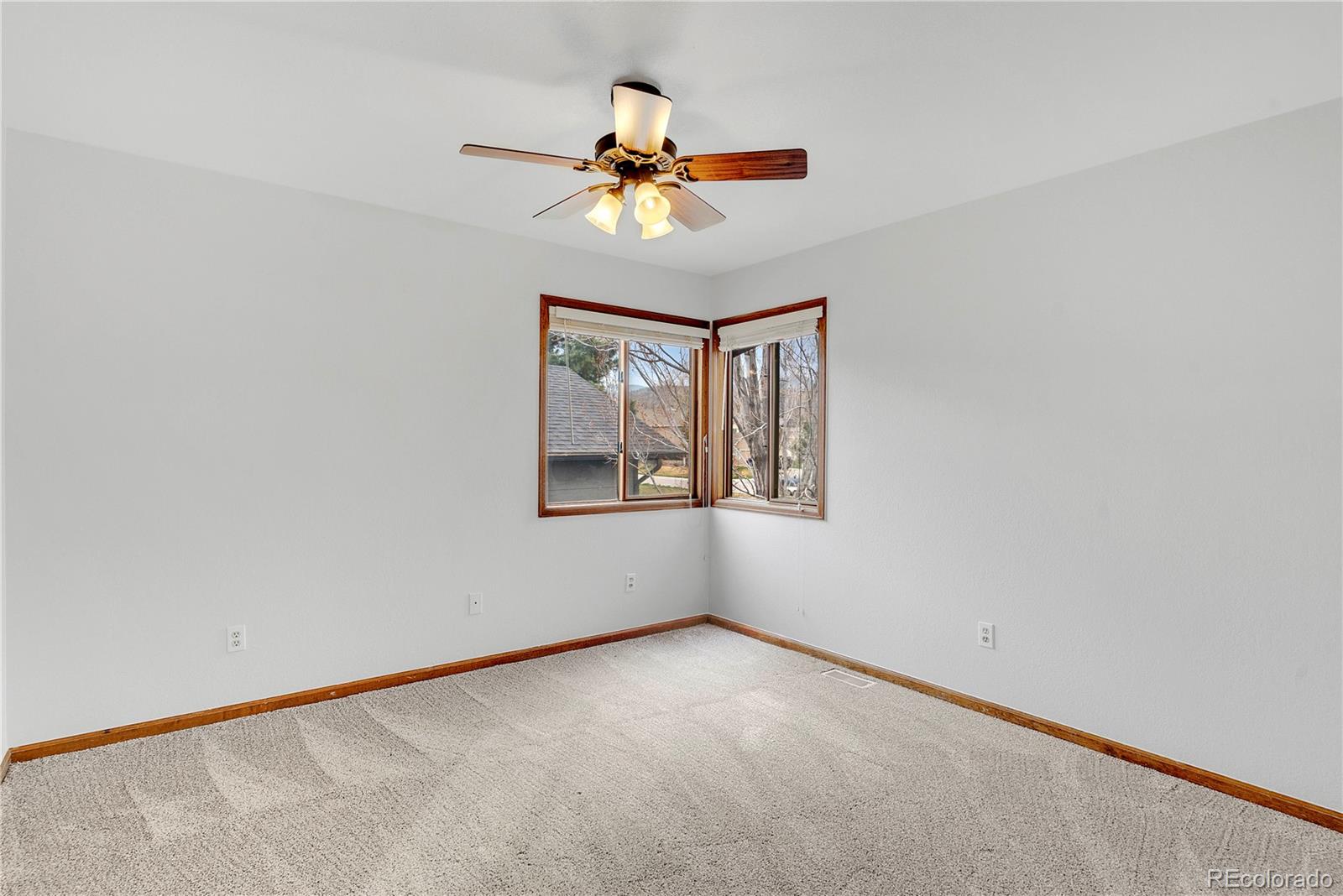 B4b4d8db Ad90 4076 Ac07 53575dc6bab6