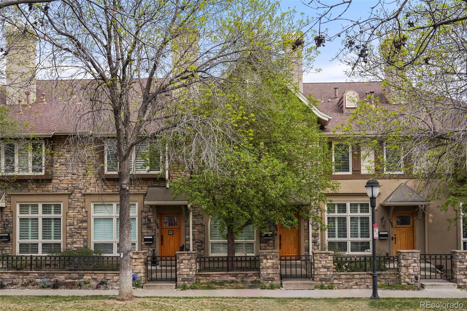 86891d57 B131 450e B829 Fe43b9556b02