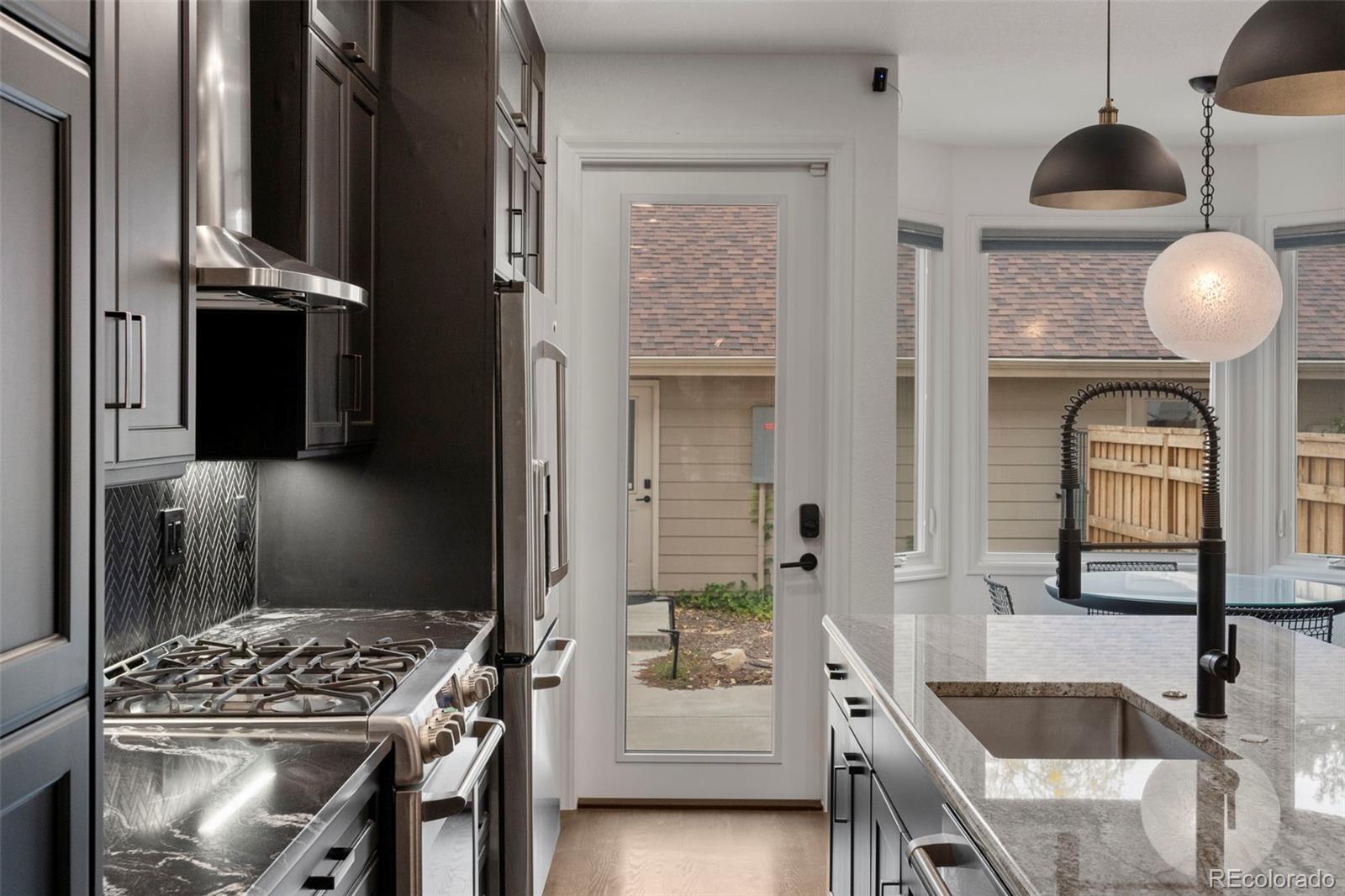 A9b63fe9 A892 48d6 8f86 05d88324d175