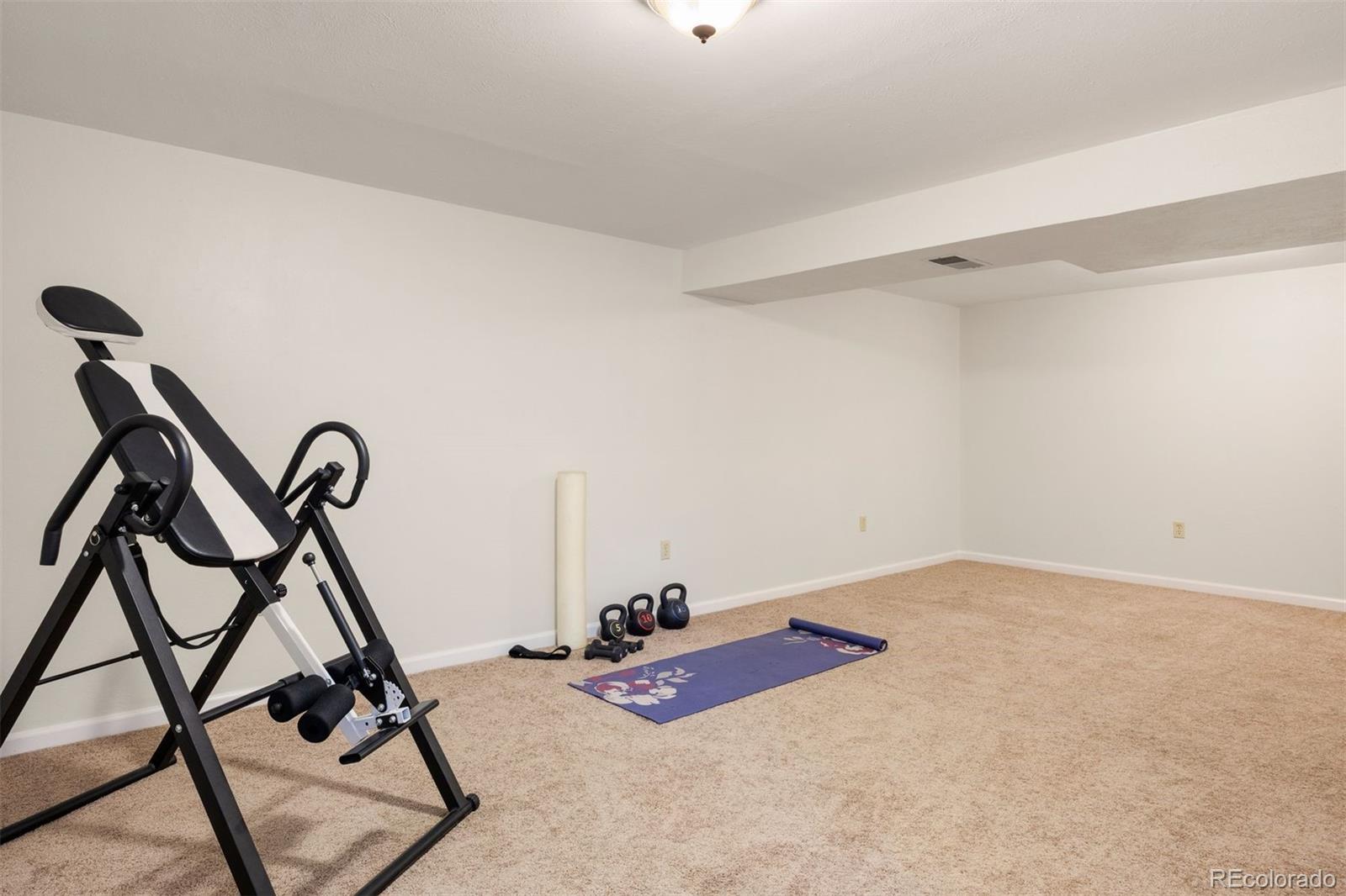 700b0e3c 6d83 44af B639 521f93a1003b